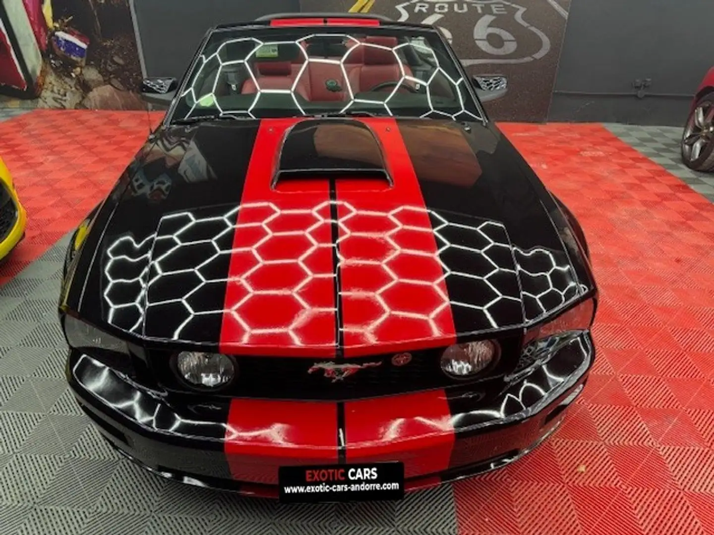 Ford Mustang V8 GT Cabriolet Noir - 1