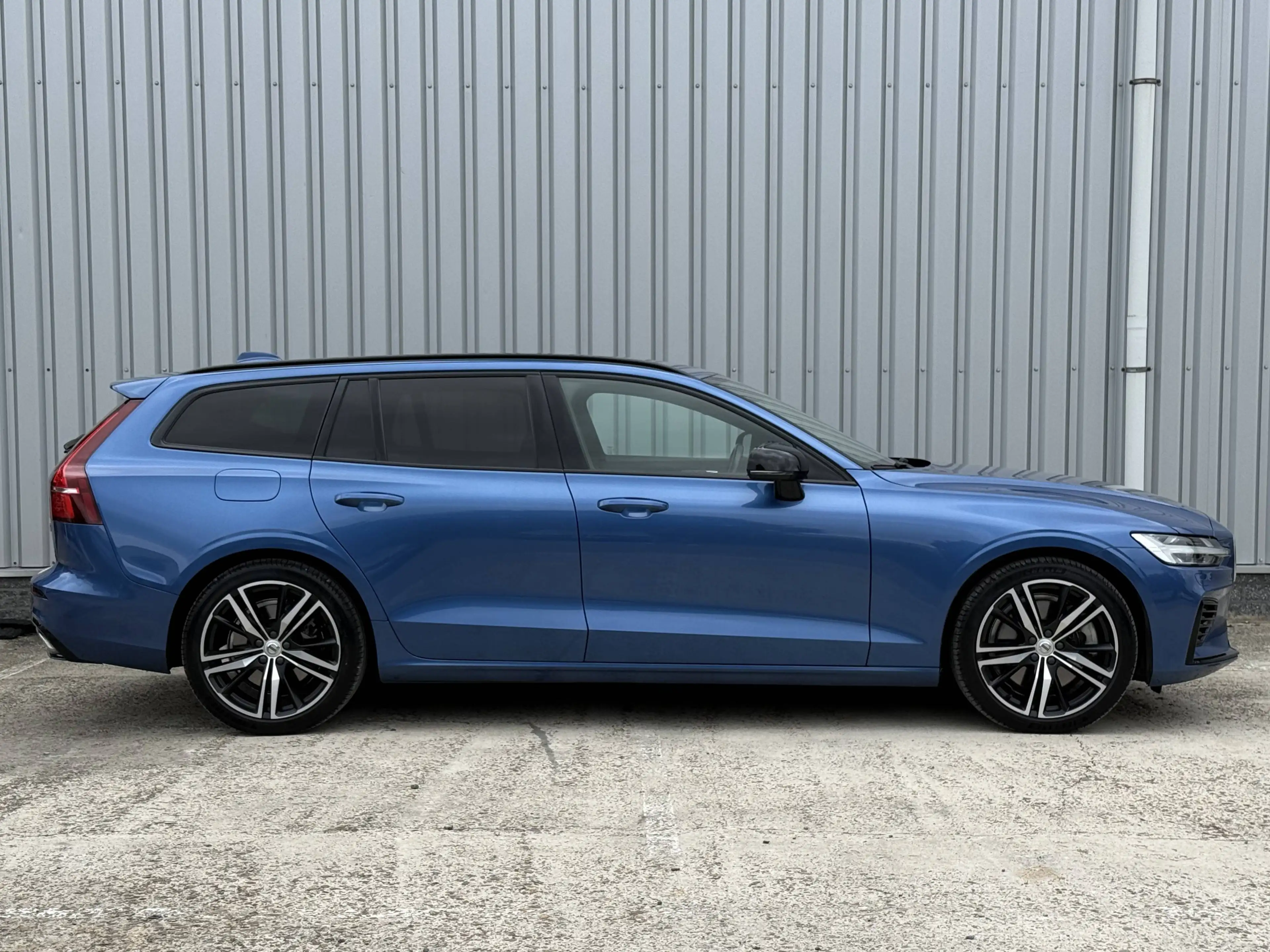 Volvo V60 V60 T6 R-Design AWD PHEV/Trekhaak/H&K/Carplay/360/Head/ACC/Keyless/ — photo 3
