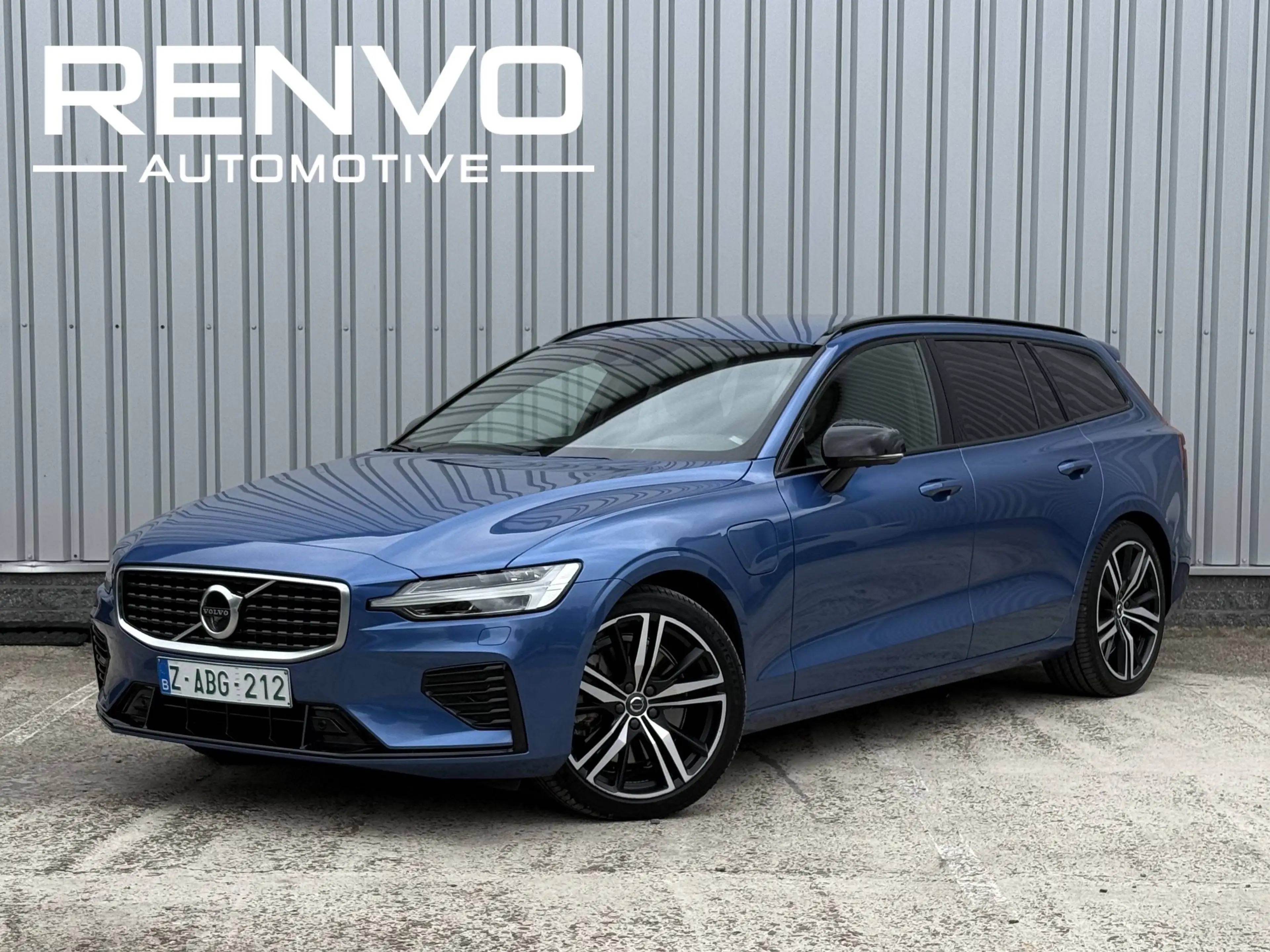 Volvo V60 V60 T6 R-Design AWD PHEV/Trekhaak/H&K/Carplay/360/Head/ACC/Keyless/
