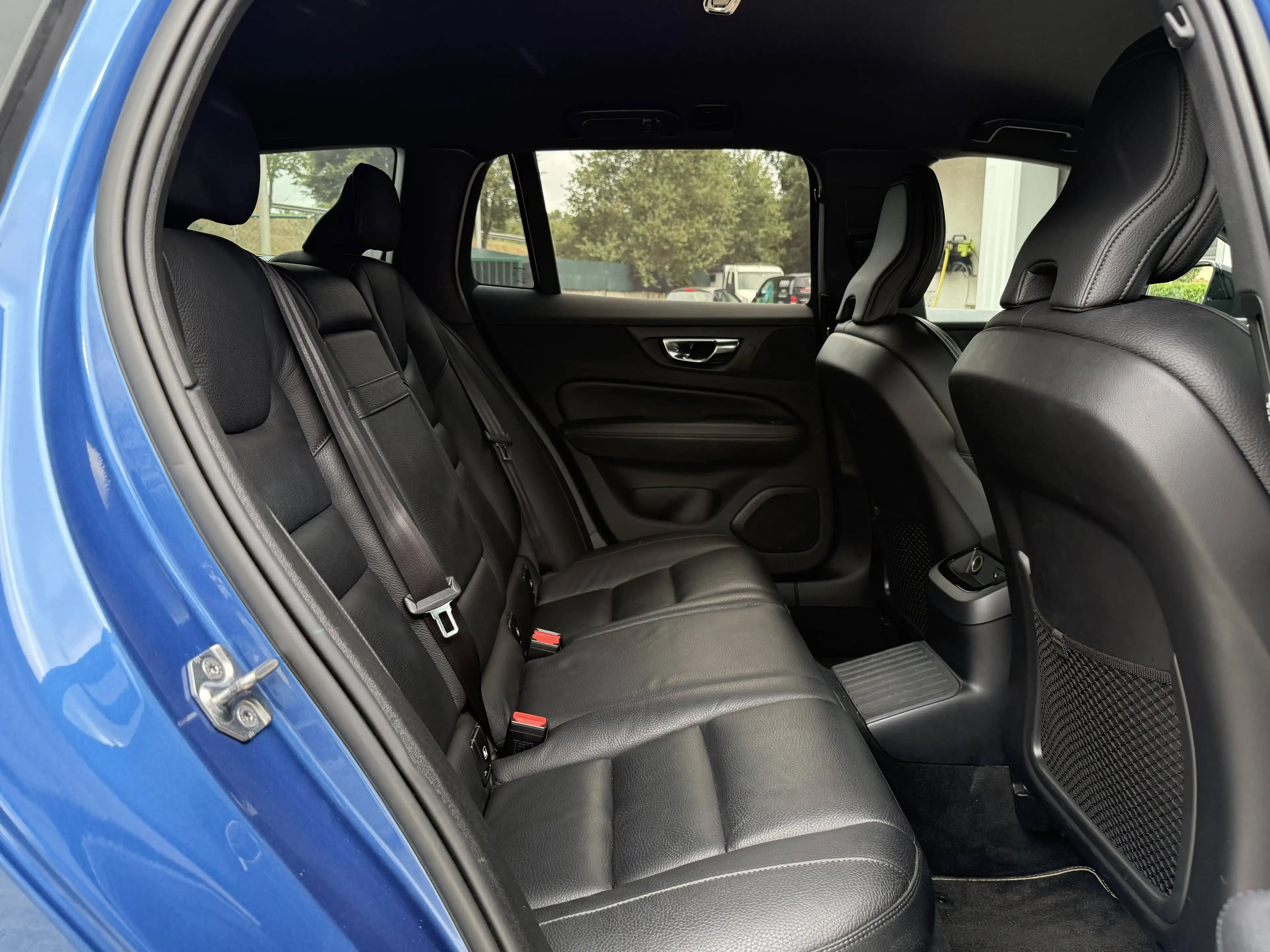 Volvo V60 V60 T6 R-Design AWD PHEV/Trekhaak/H&K/Carplay/360/Head/ACC/Keyless/ — photo 11