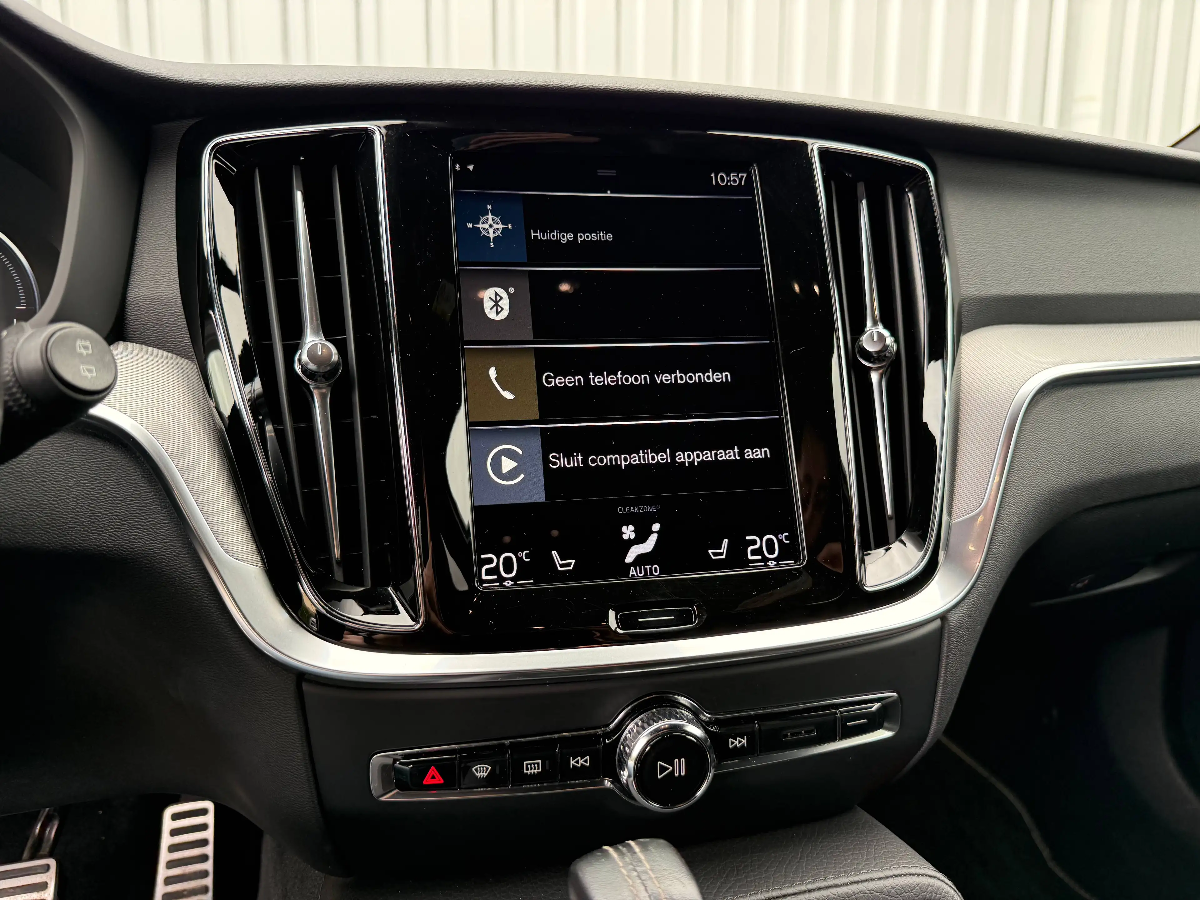 Volvo V60 V60 T6 R-Design AWD PHEV/Trekhaak/H&K/Carplay/360/Head/ACC/Keyless/ — photo 15