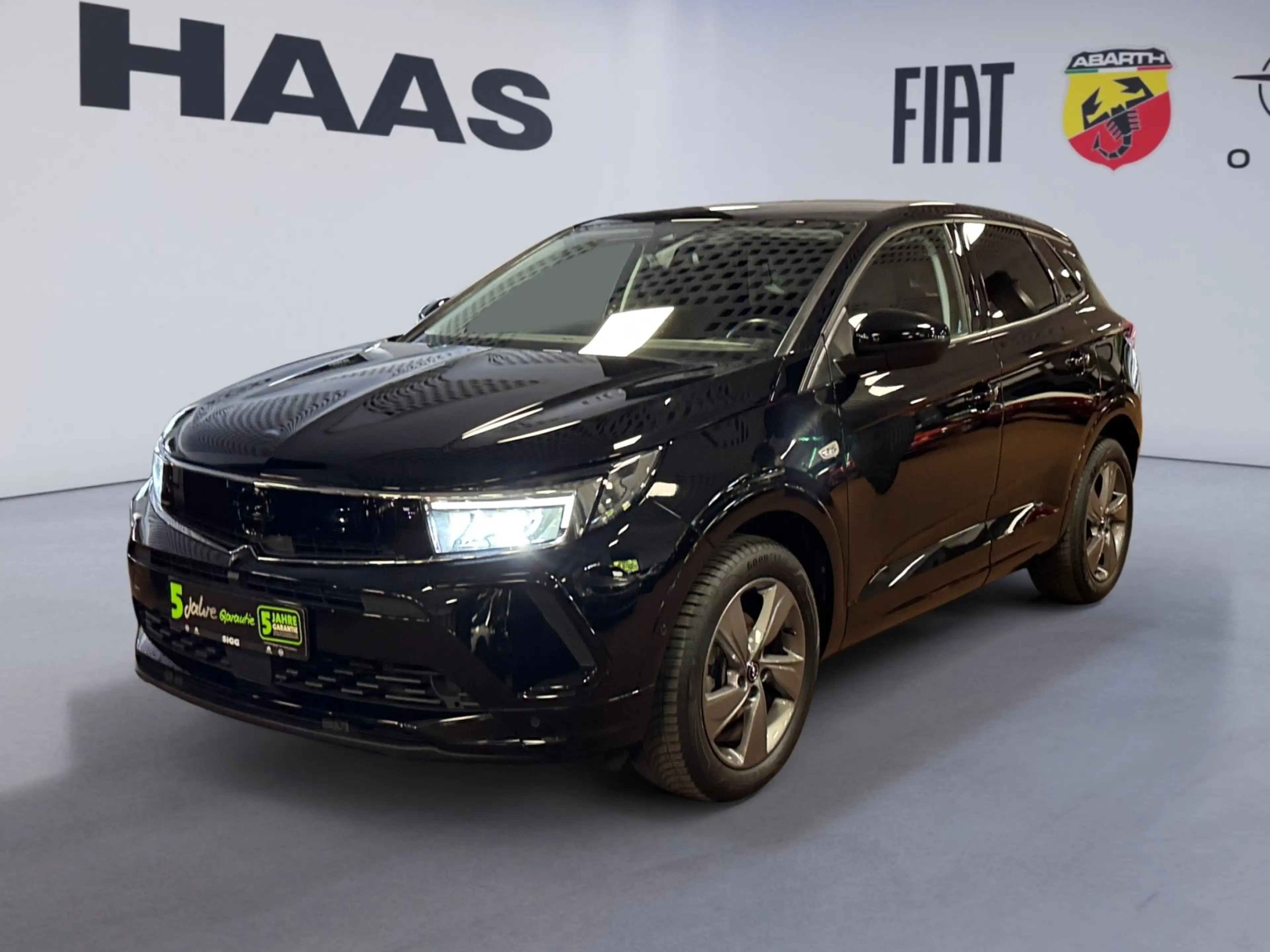 Opel Grandland 1.2 GS Line Navi, Allwetterreifen — photo 2
