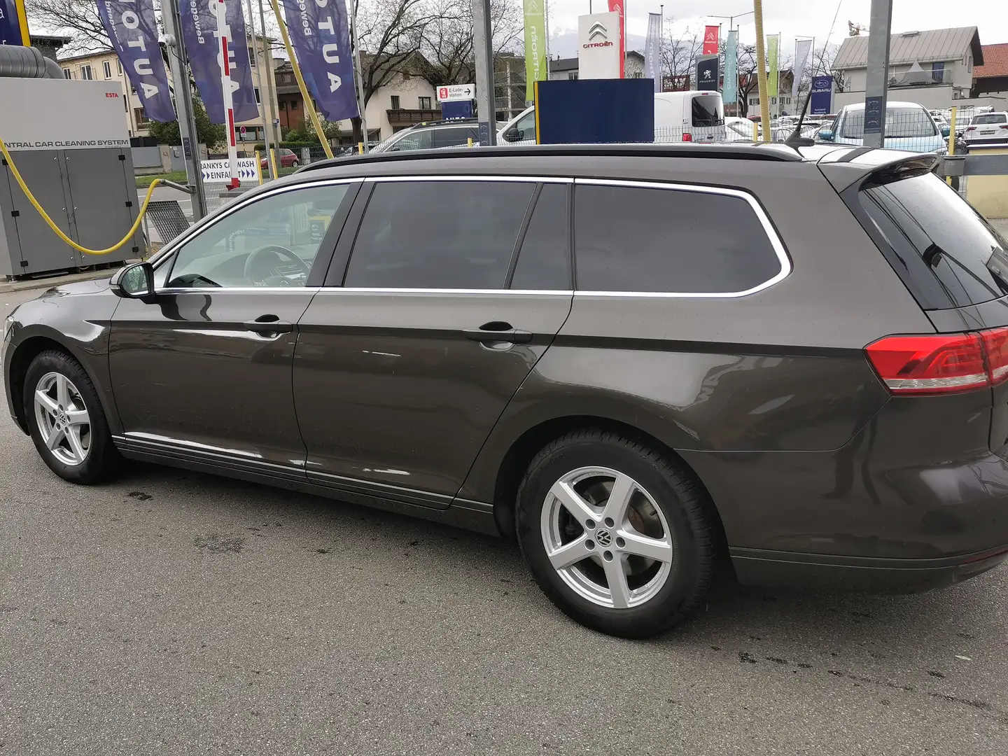 Volkswagen Passat Variant Passat Variant Comfortline 2,0 TDI Comfortline Braun - 1