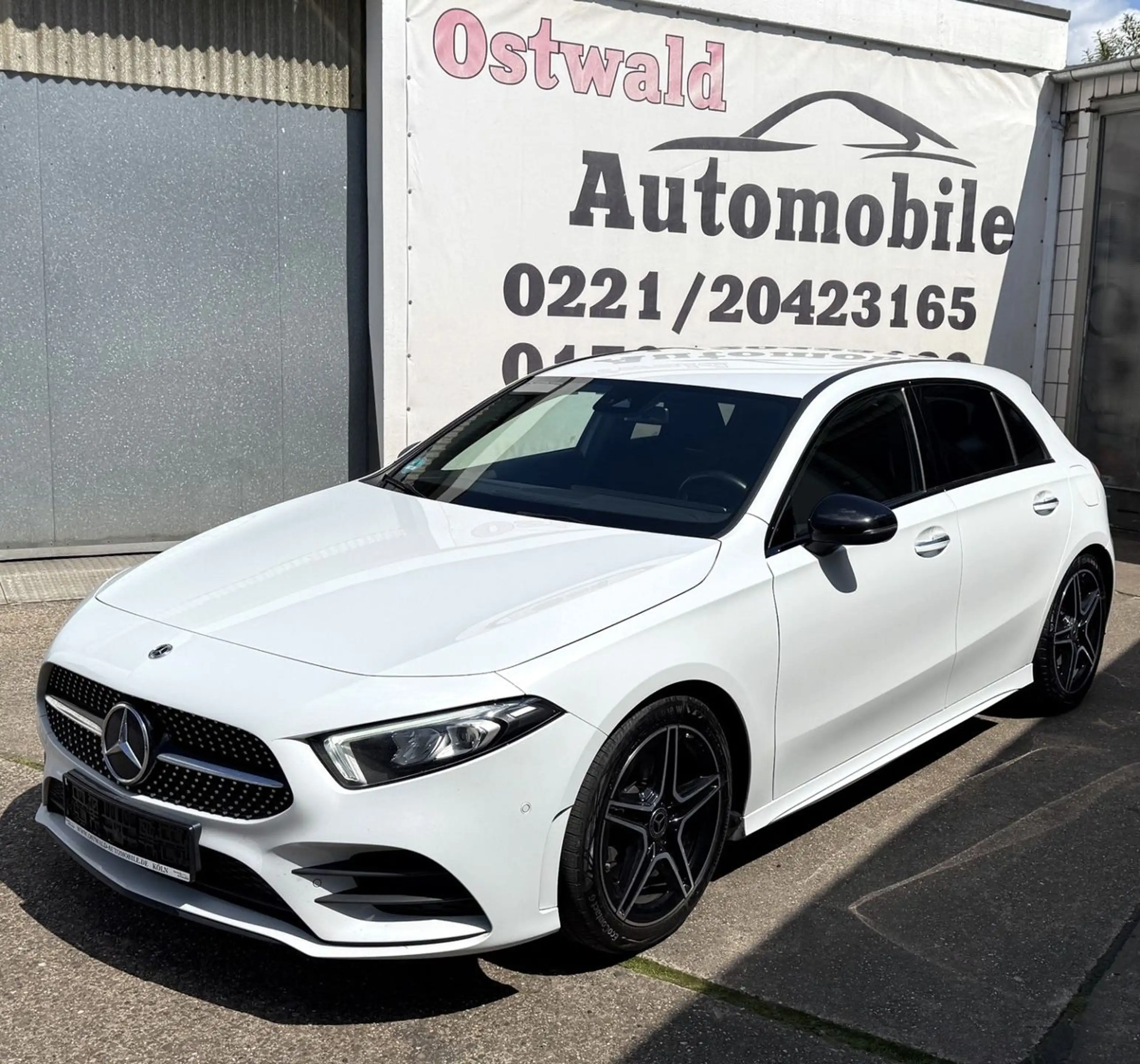 Mercedes-Benz A 220 d AMG Line Night MBUX KAM LED LEDER KeyGo — photo 4