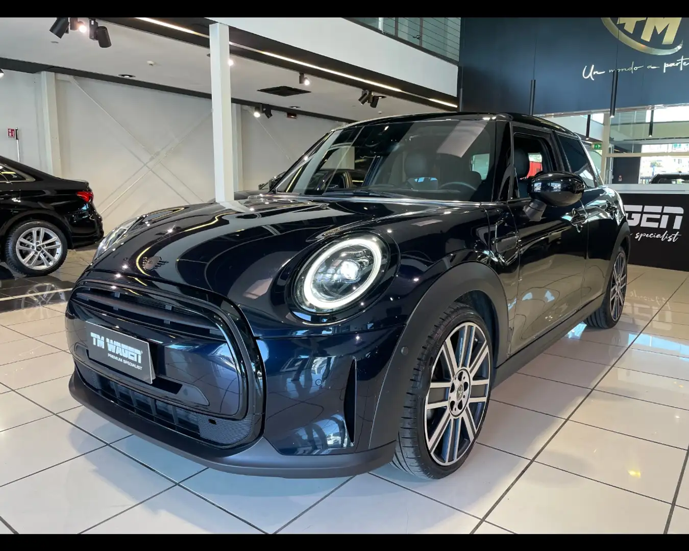MINI Cooper 1.5 Cooper Classic 5 porte YOURS *TETTO* 136CV 202 Negru - 1
