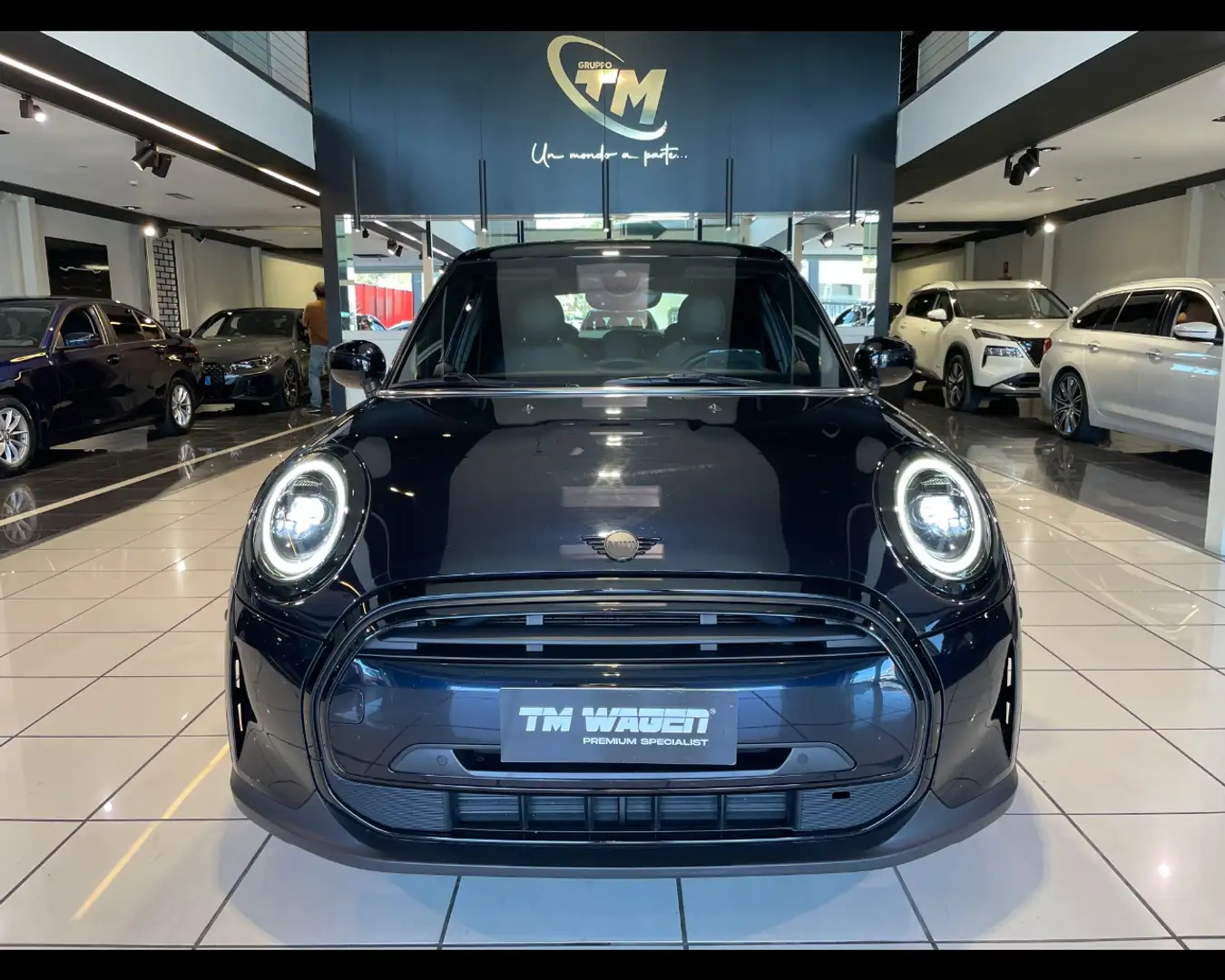 MINI Cooper 1.5 Cooper Classic 5 porte YOURS *TETTO* 136CV 202 Negru - 2