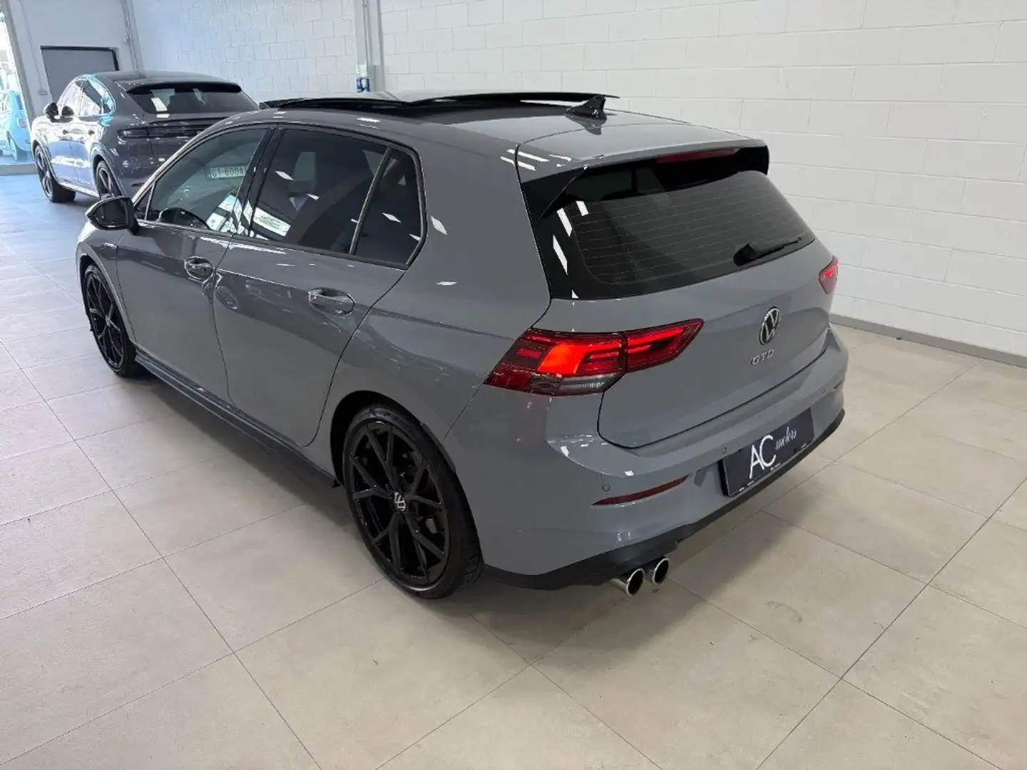 Volkswagen Golf GTD 2.0 TDI GTD DSG Grau - 2