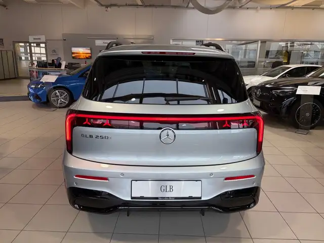 Mercedes-Benz GLB 250 + mit EQ Technologie Ansicht 18