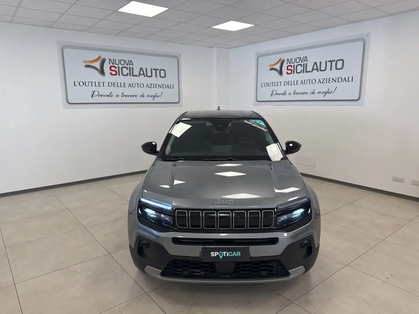 Jeep Avenger Avenger 1.2 Turbo 100 CV Summit Gris - 1