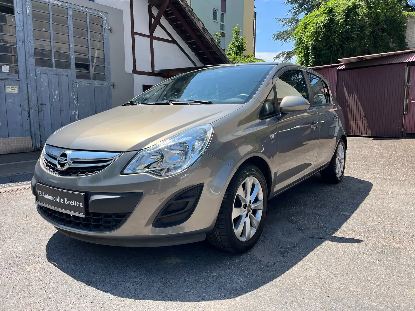 Opel Corsa 1.Hand,TÜV:11/2026,Klima,Allwett.... Beige - 2