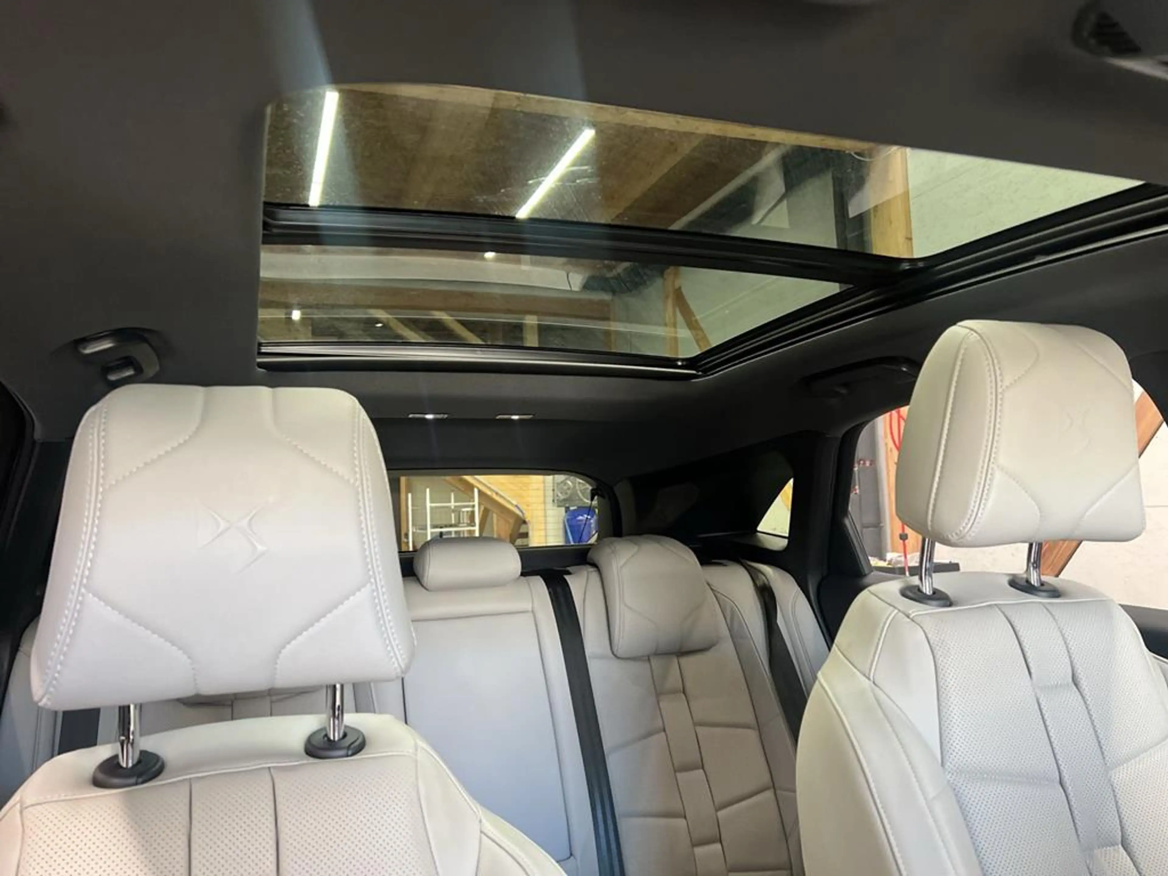 DS Automobiles DS 7 Opera Blu HDI 130 — photo 15
