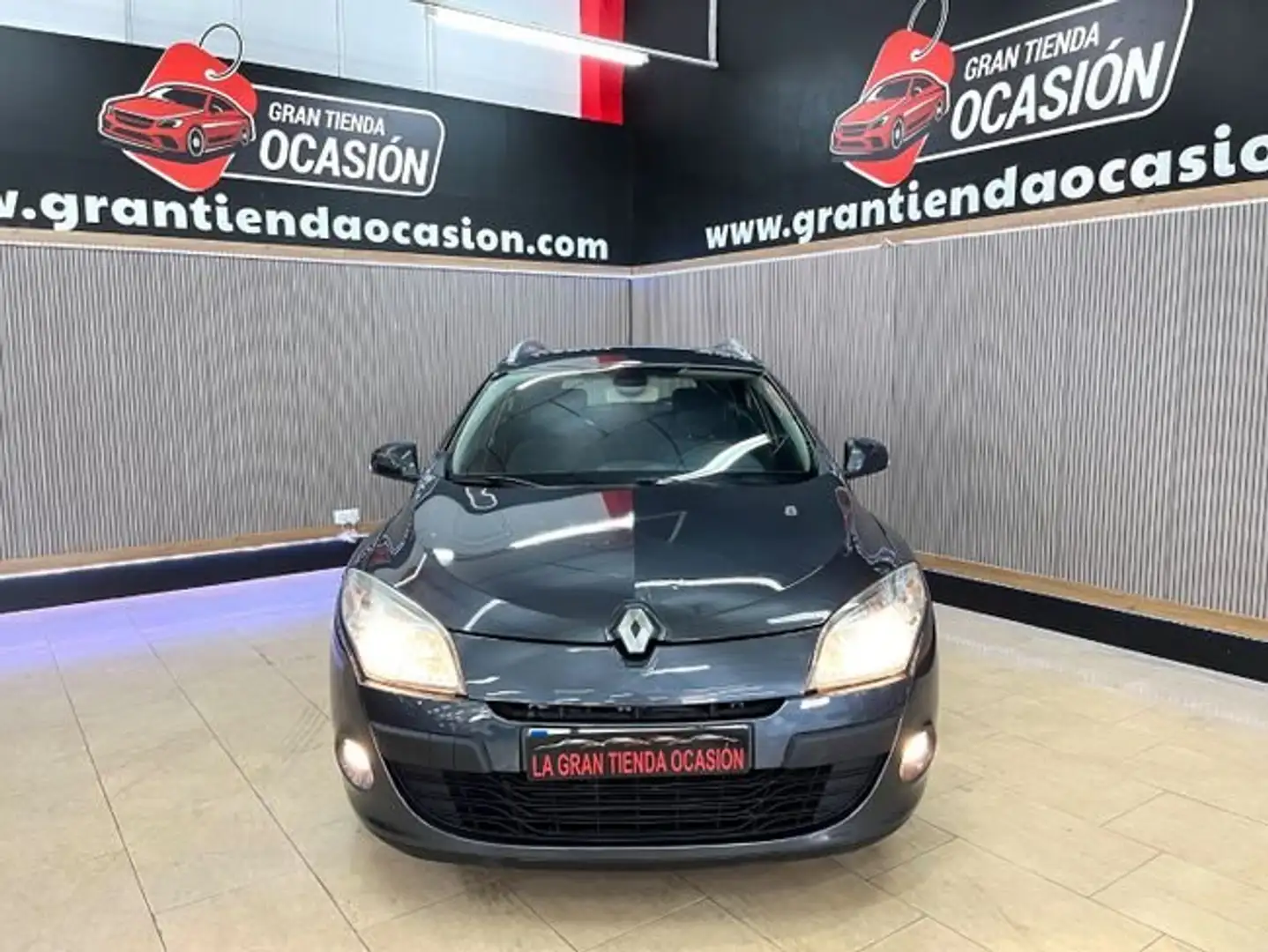 Renault Megane G.Tour 1.5DCI Confort Dynamique 105 Gris - 2