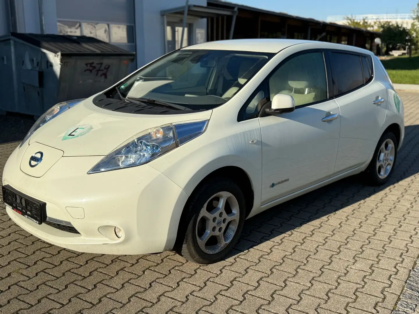 Nissan Leaf Basis Weiß - 1