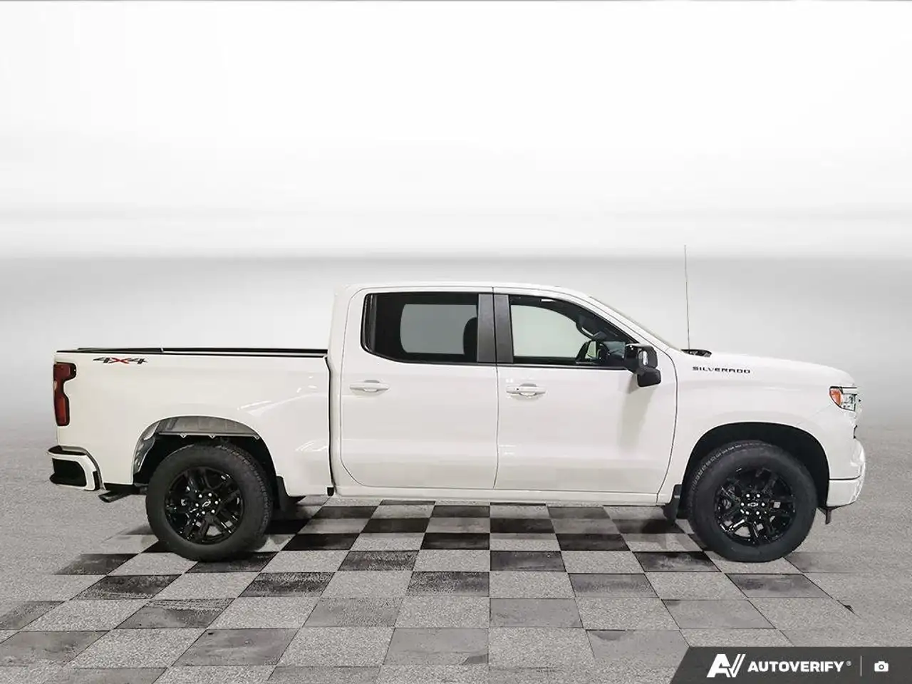 Chevrolet Silverado 1500 снимка Chevrolet Silverado 1500
