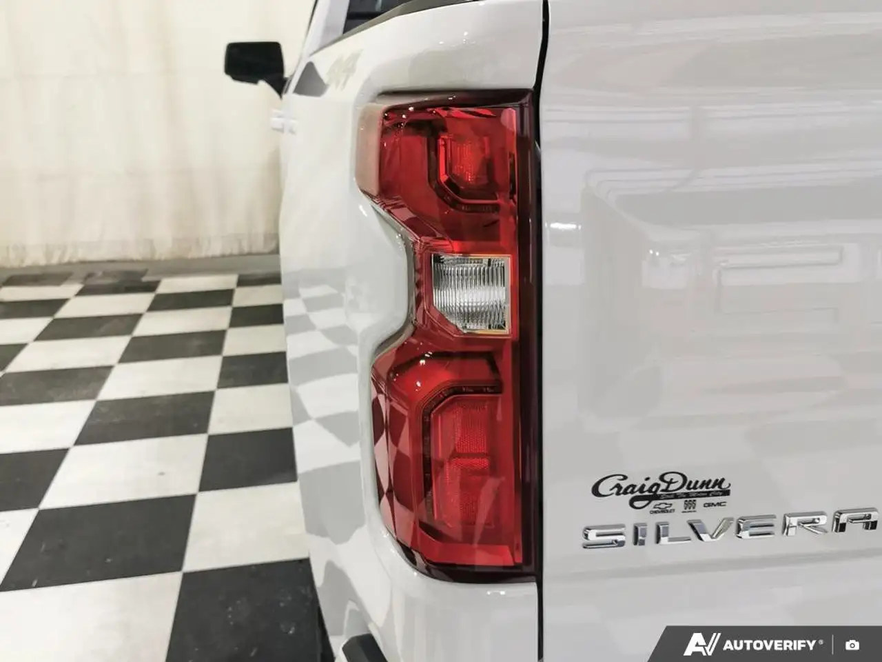Chevrolet Silverado 1500 снимка Chevrolet Silverado 1500