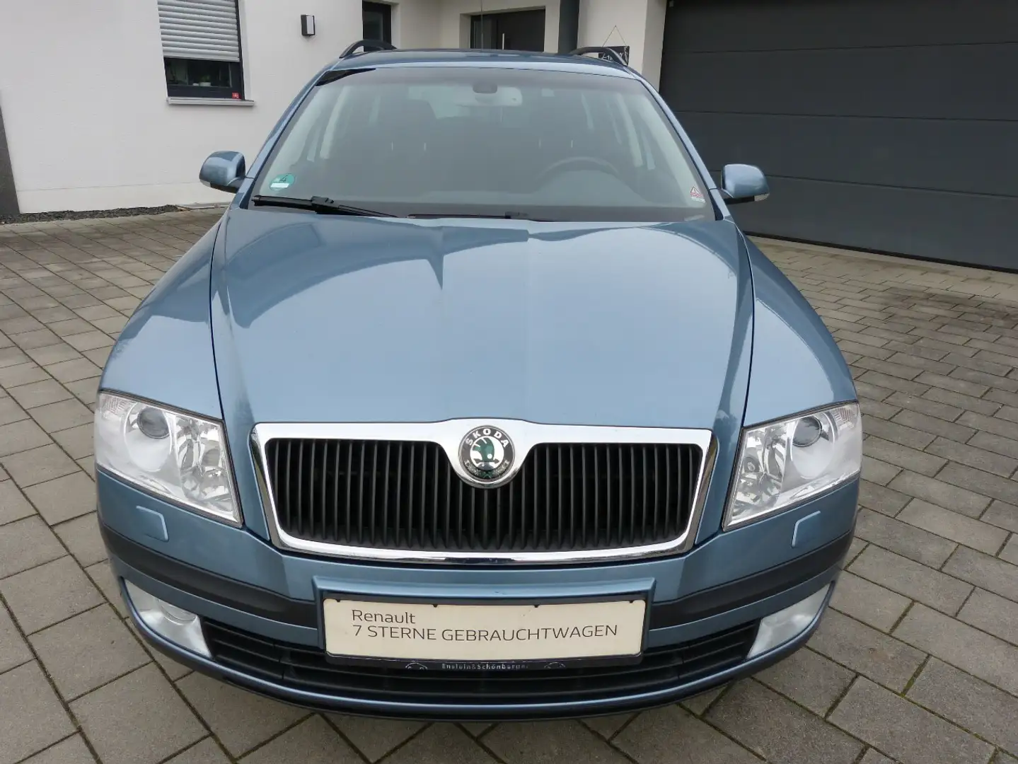 Skoda Octavia Combi Elegance TSI 1.8[AHK/1.HAND/TÜV] Gris - 2