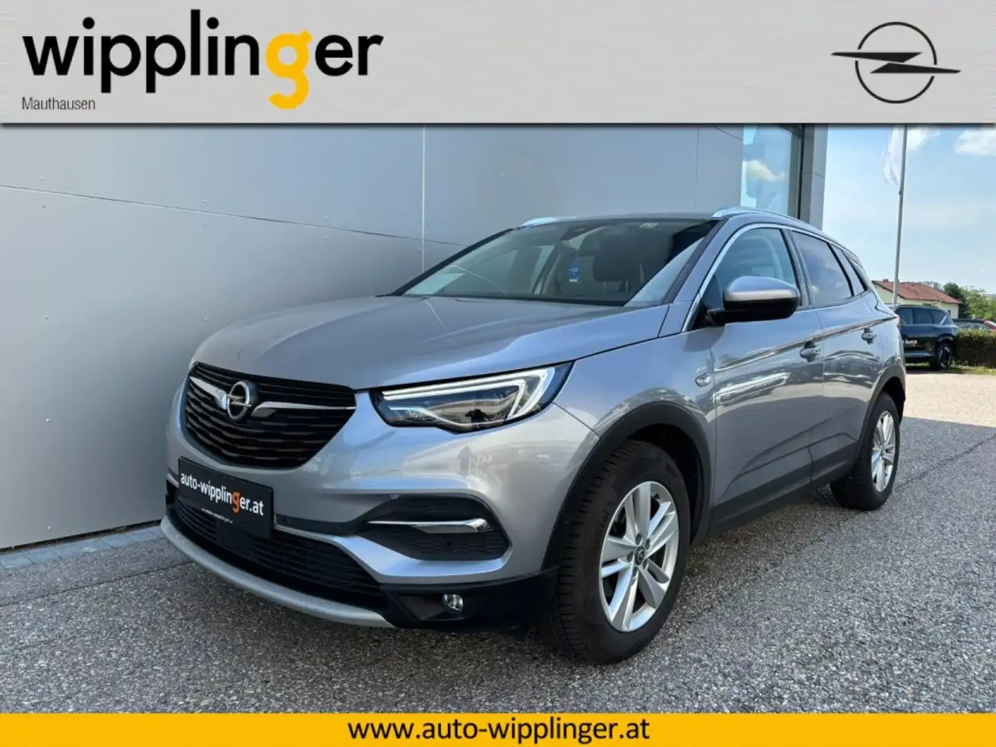 Opel Grandland X 1,2 Turbo Innovation Start/Stop LP.: € 34.250,00 Silber - 1