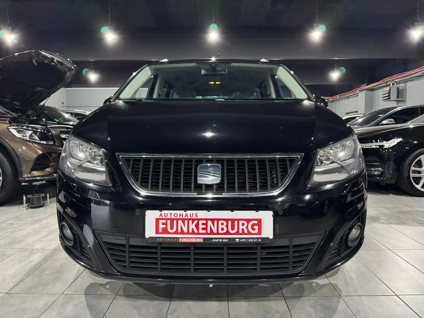 SEAT Alhambra Style 7 SITZ/AUT/NAVI/XENON/AHK/KAMERA Noir - 2