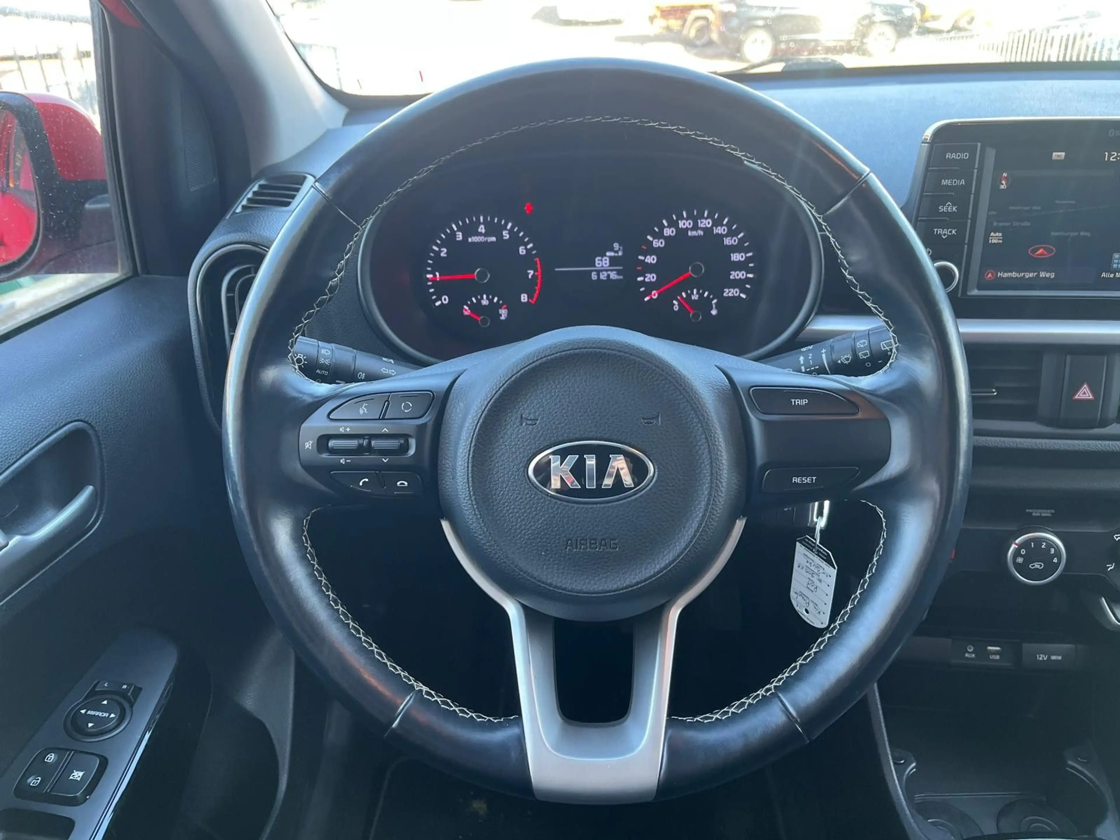 Kia Picanto 1.0 Dream Team — photo 14