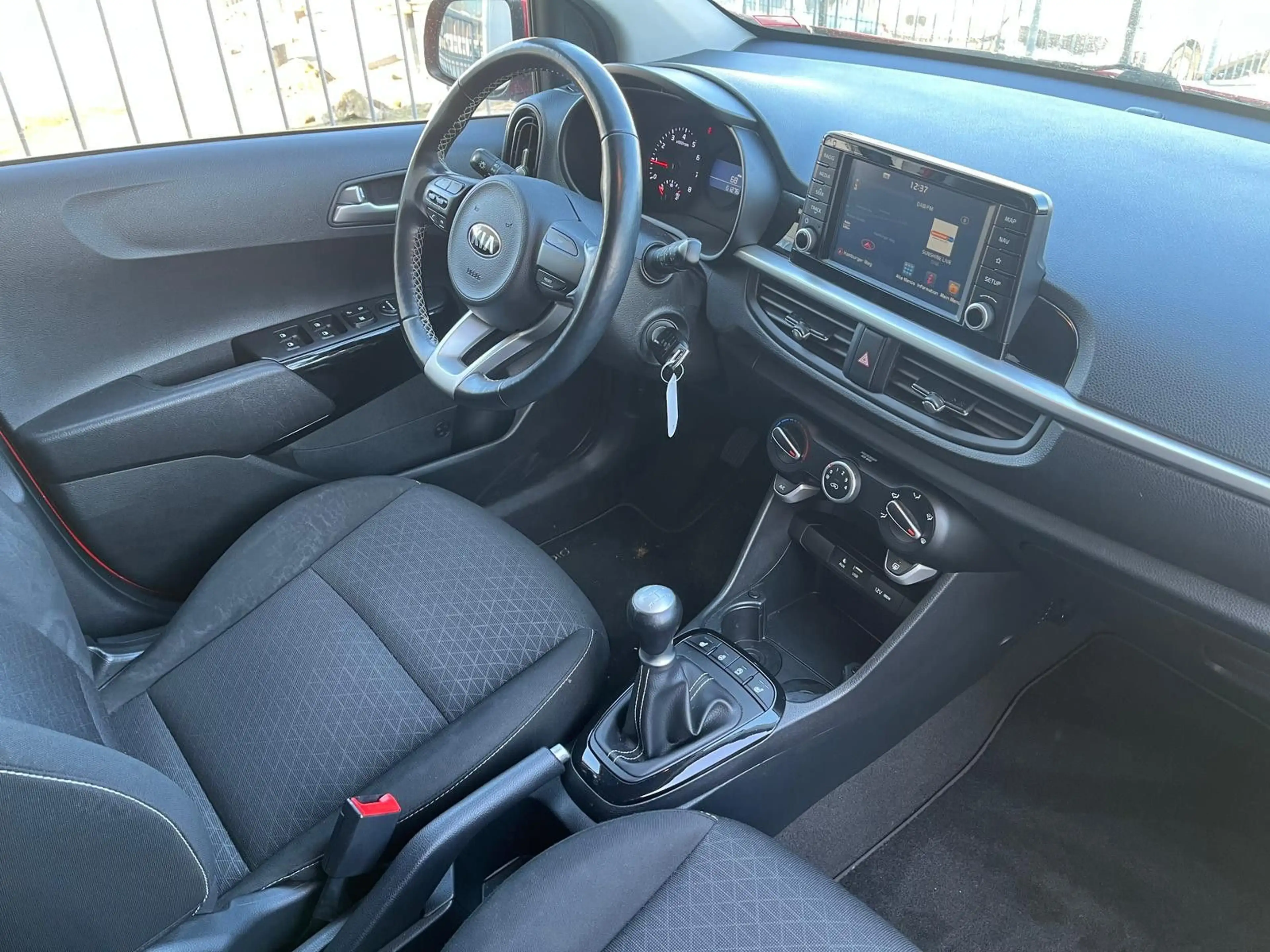 Kia Picanto 1.0 Dream Team — photo 12