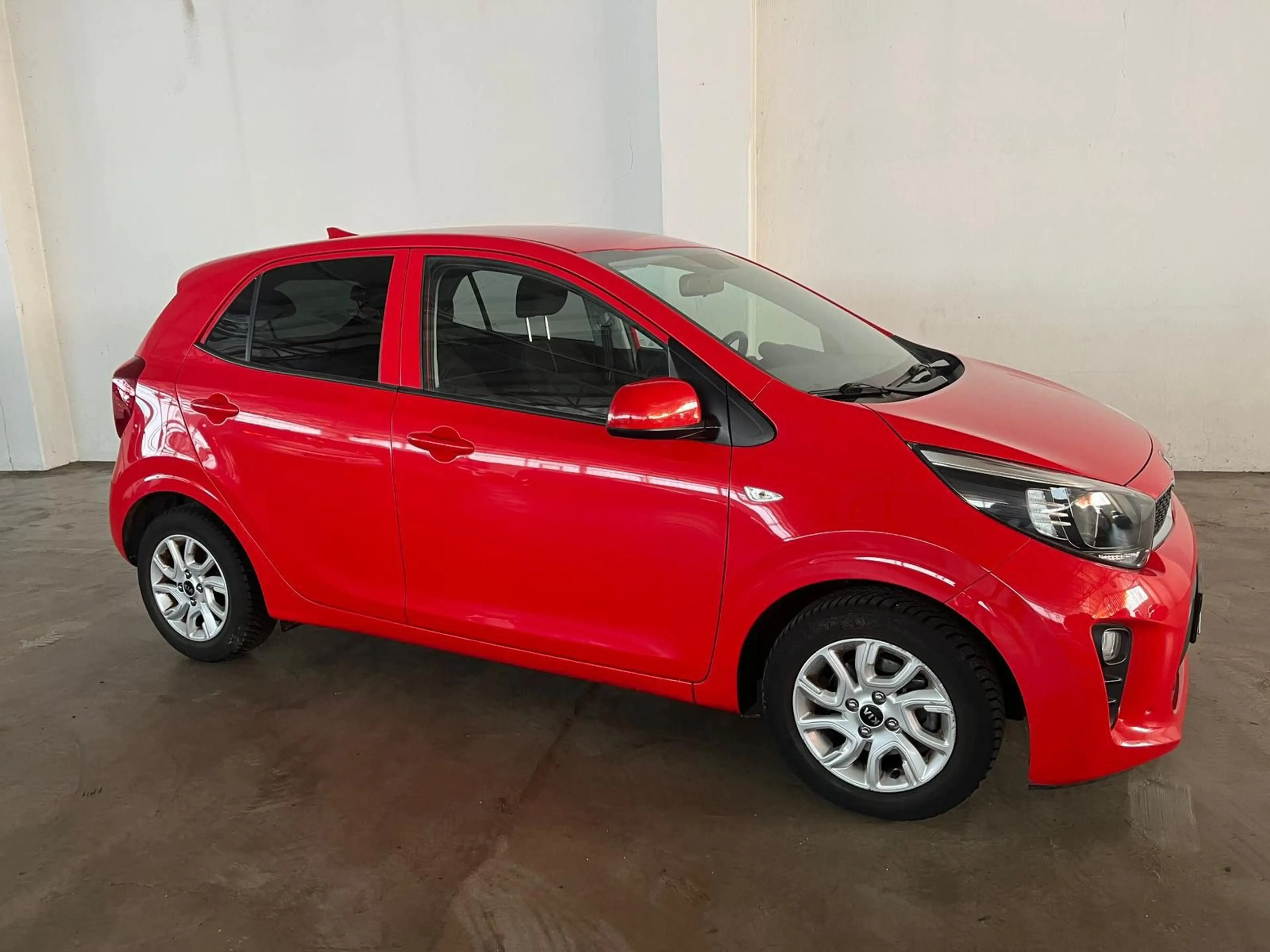 Kia Picanto 1.0 Dream Team — photo 5