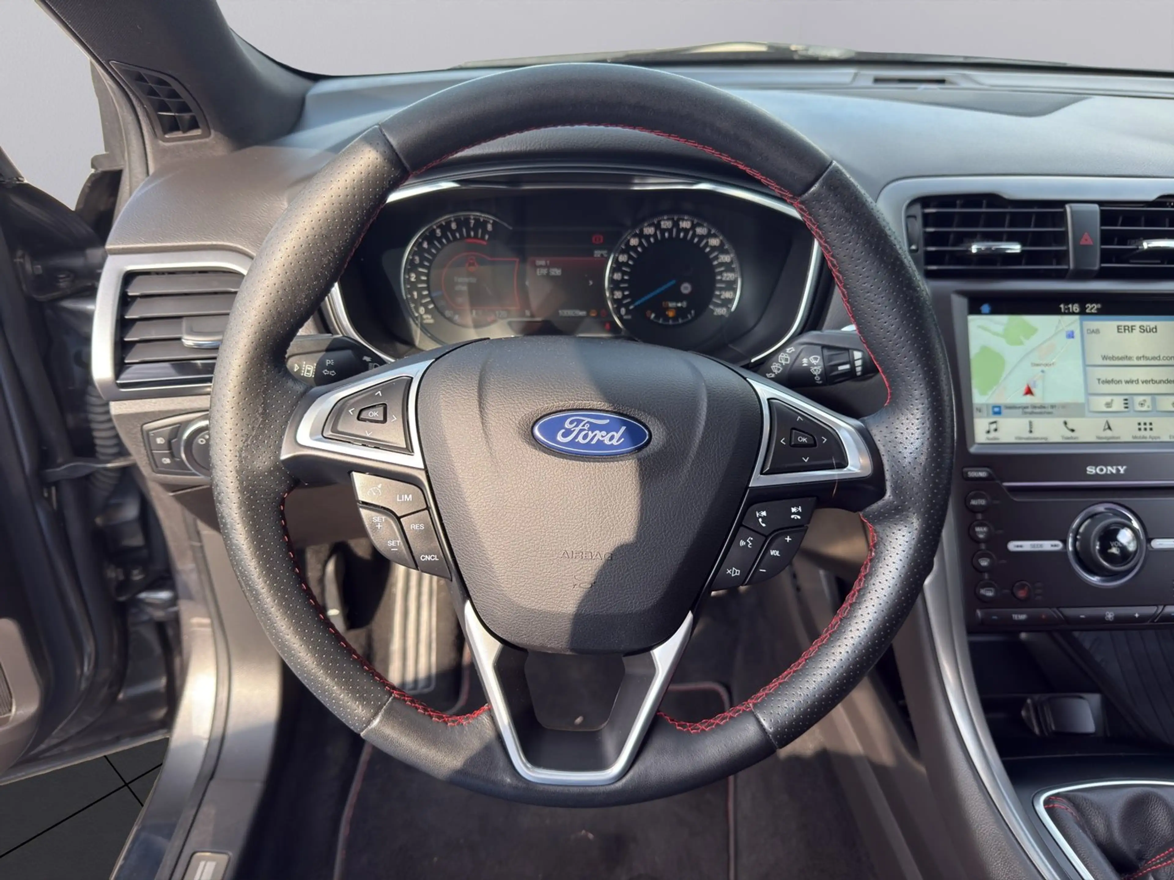 Ford Mondeo Lim. ST-Line — photo 11