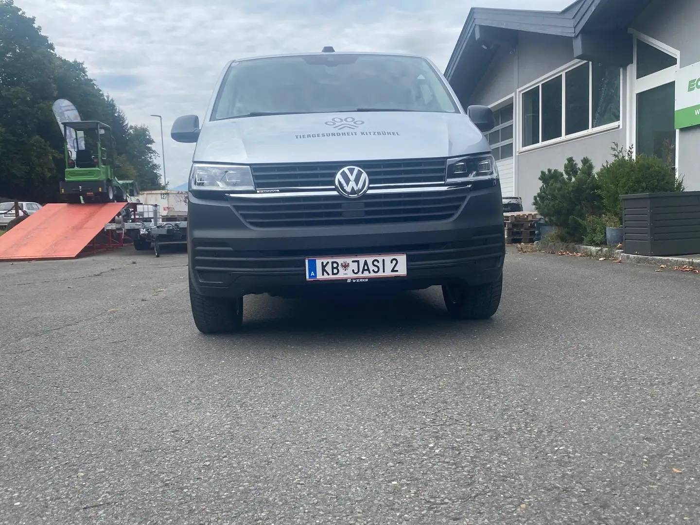 Volkswagen T6.1 Transporter Grau - 2