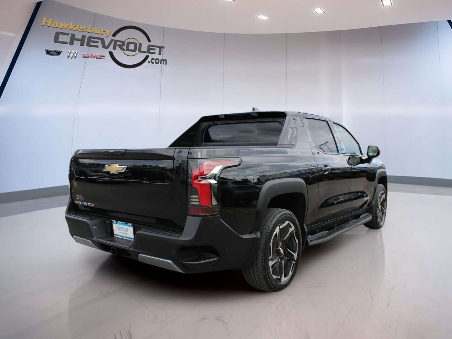 2025 Chevrolet Silverado EV e4WD Crew Cab Extended Range LT — снимка 1