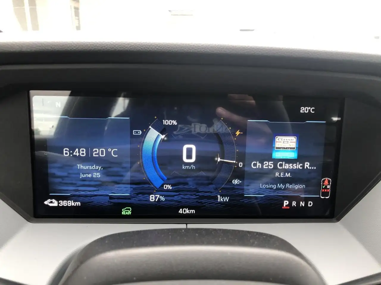 Chevrolet Bolt photo Chevrolet Bolt