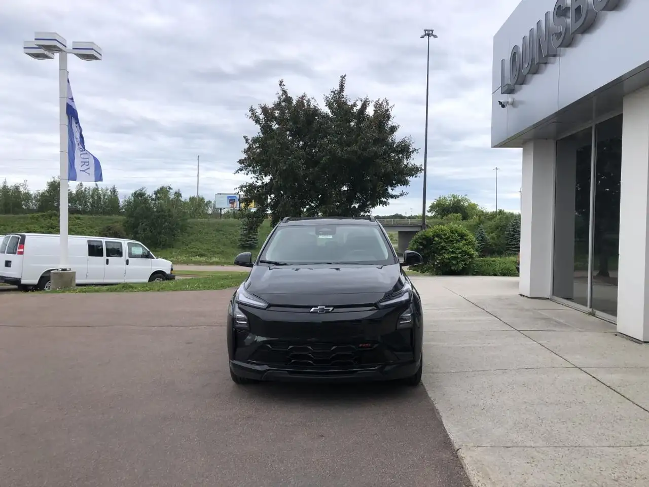 Chevrolet Bolt photo Chevrolet Bolt