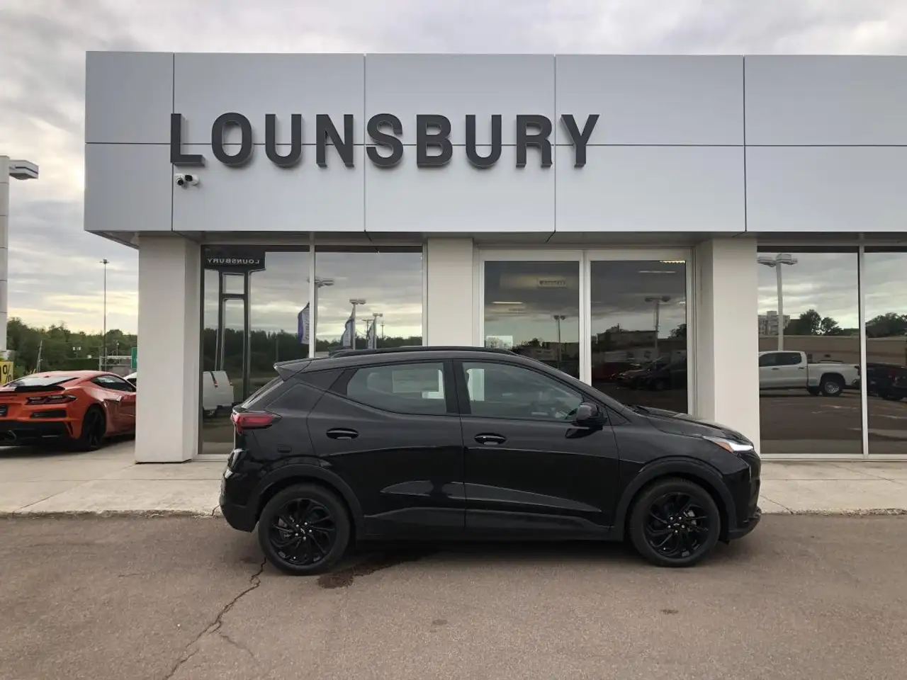 Chevrolet Bolt photo Chevrolet Bolt
