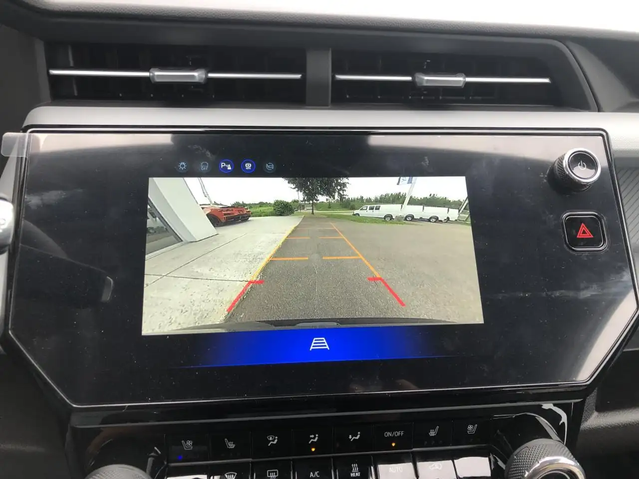 Chevrolet Bolt photo Chevrolet Bolt
