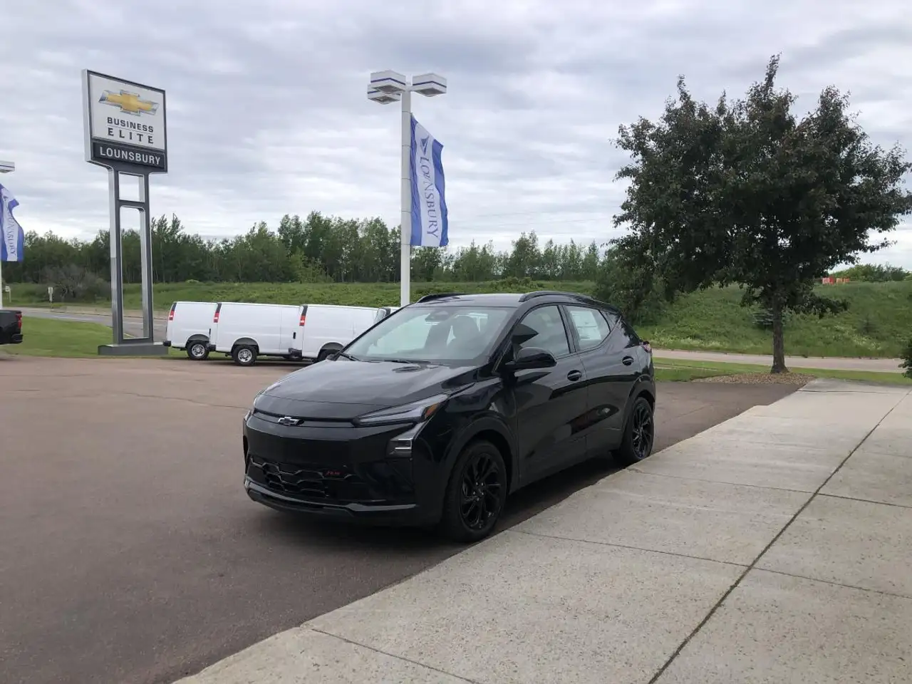 Chevrolet Bolt photo Chevrolet Bolt