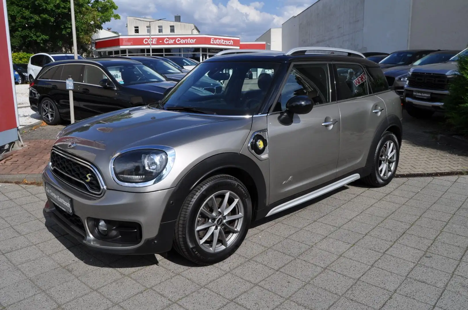 MINI Cooper SE Countryman Cooper Countryman SE All4 Hybrid Navi Panorama Plateado - 1