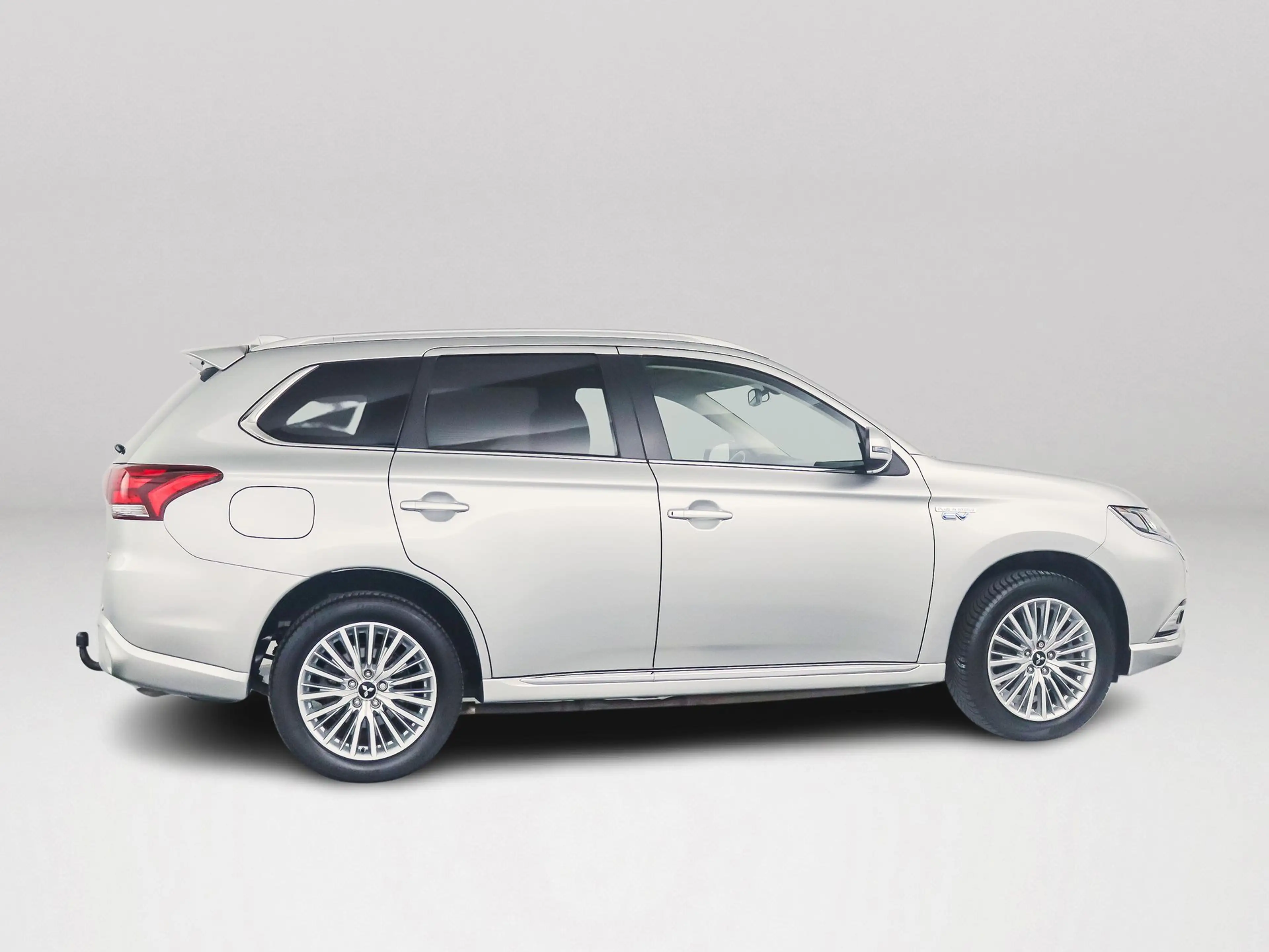 Mitsubishi Outlander 2.4 PHEV Intense+ | Panoramadak | Parkeercamera | — photo 5