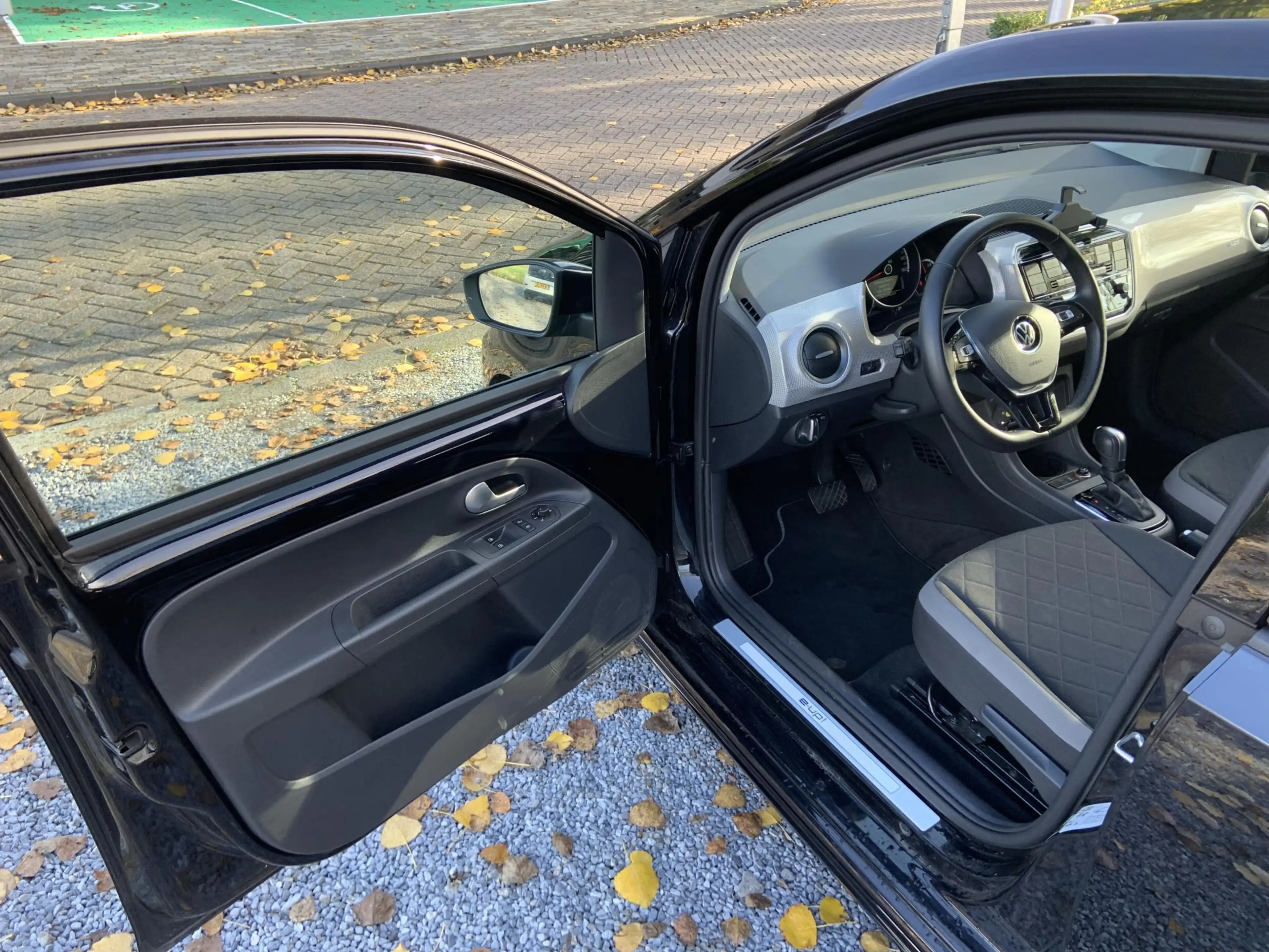 Volkswagen e-up! e-up! Style Plus (Camera,Clima,LM,Cruise) — photo 11
