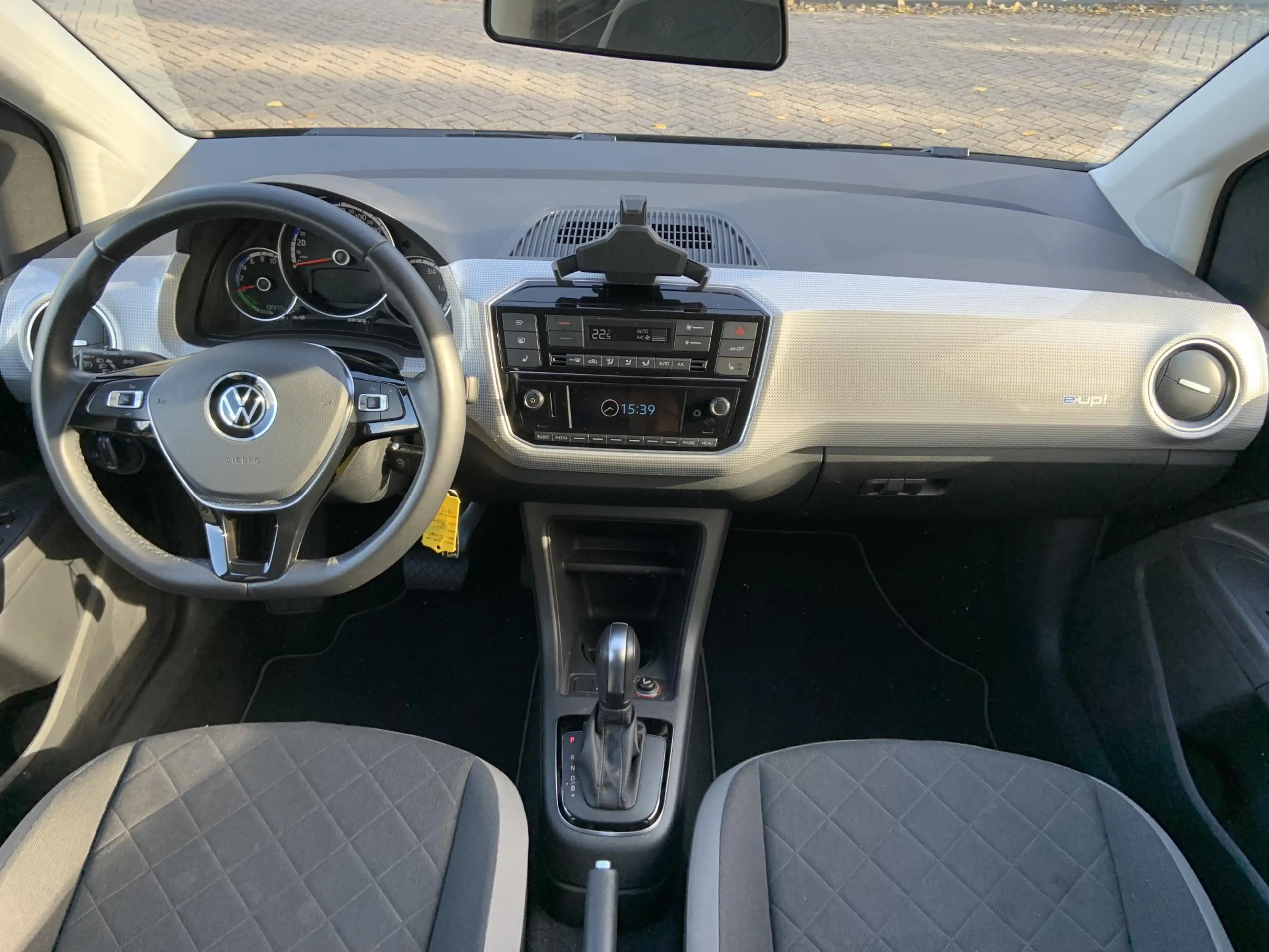 Volkswagen e-up! e-up! Style Plus (Camera,Clima,LM,Cruise) — photo 14
