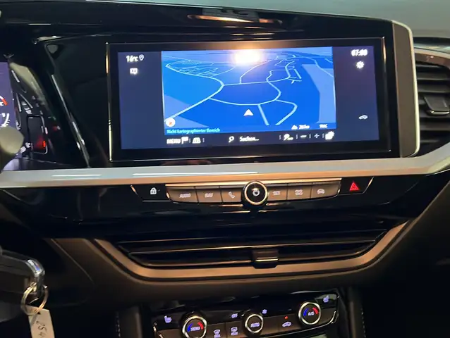 Opel Grandland X view 10