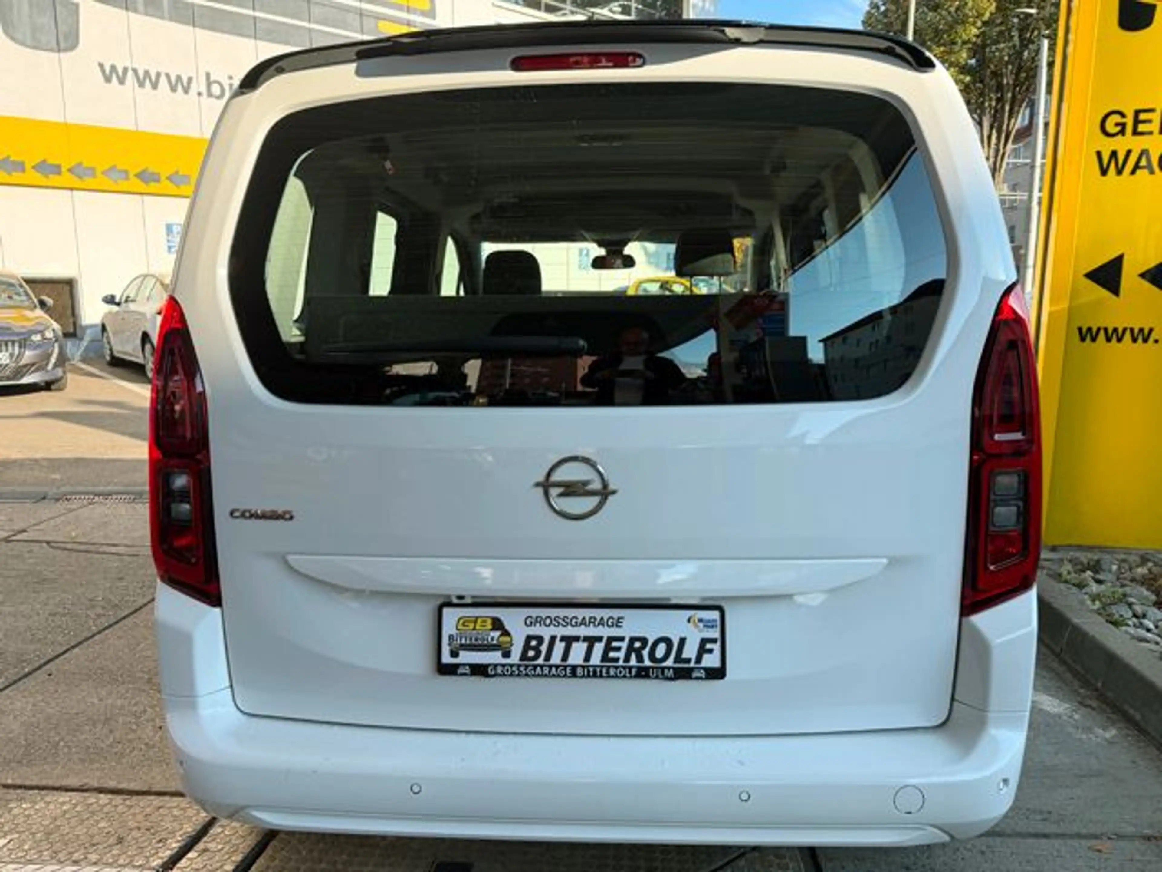 Opel Combo Life 1.5D Edition SHZ/RFK/PDC/Tempo — photo 15