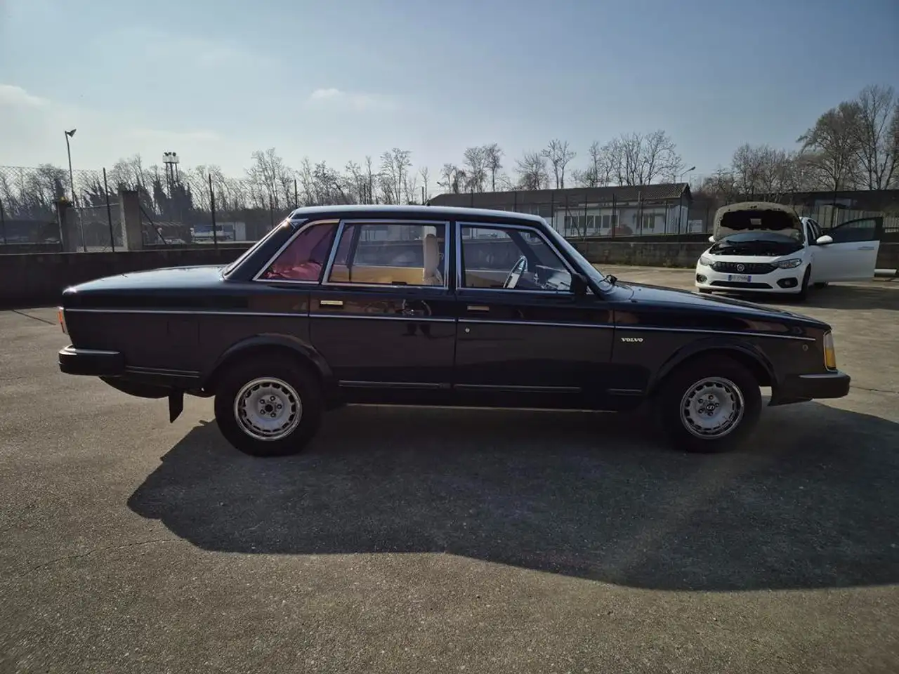 Volvo 240 2.0 GLE, foto 8
