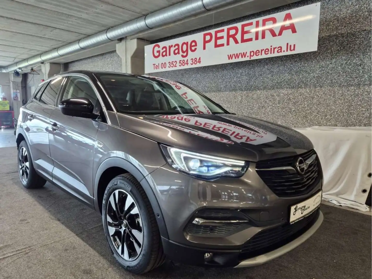 Opel Grandland X 2.0D ULTIMATE CUIR NAVI 1 HAND Grijs - 1