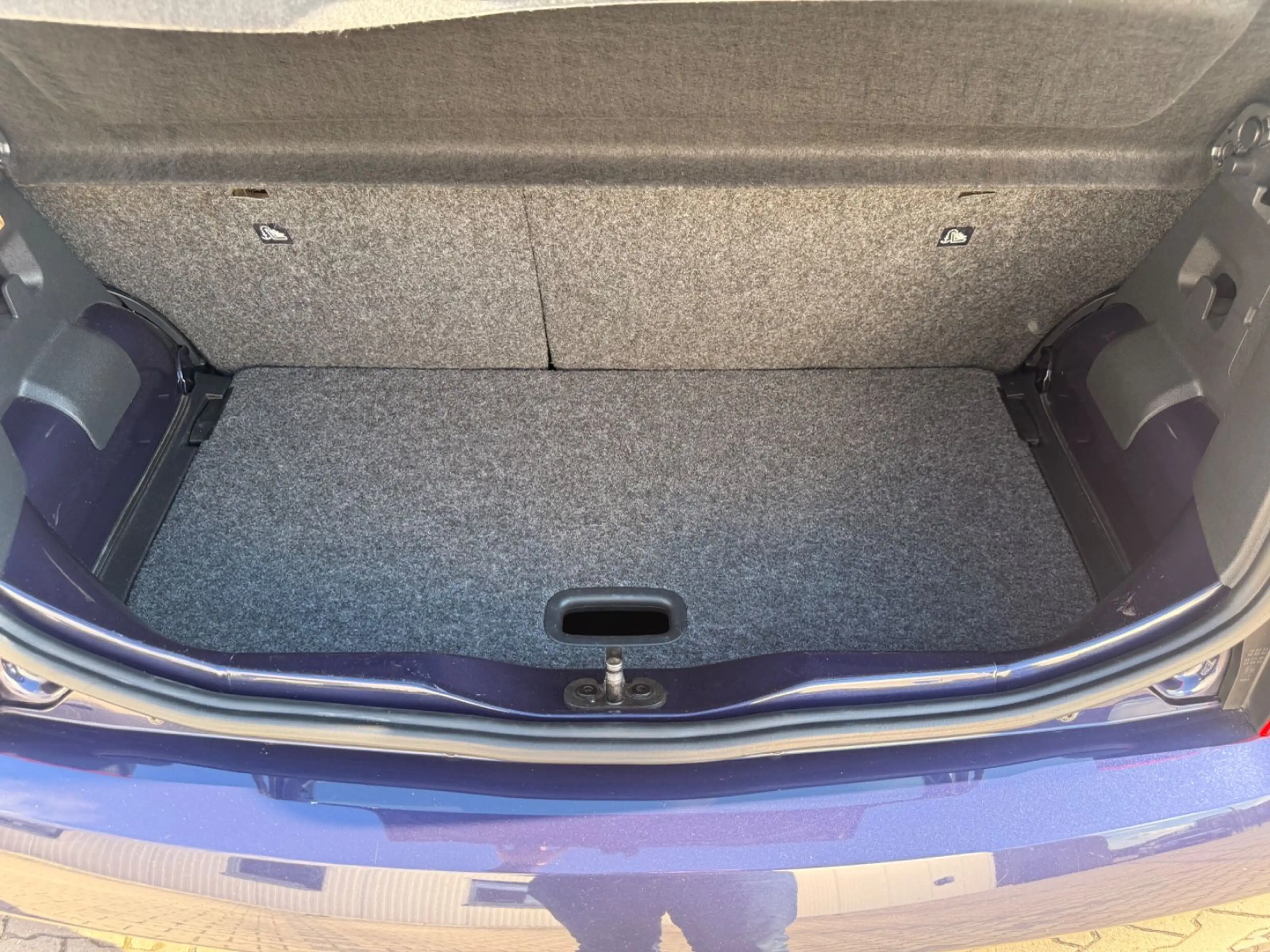 SEAT Mii Chic 1,0/2.Hd/Navi/Alcantara/Klima/PDC/ — photo 7