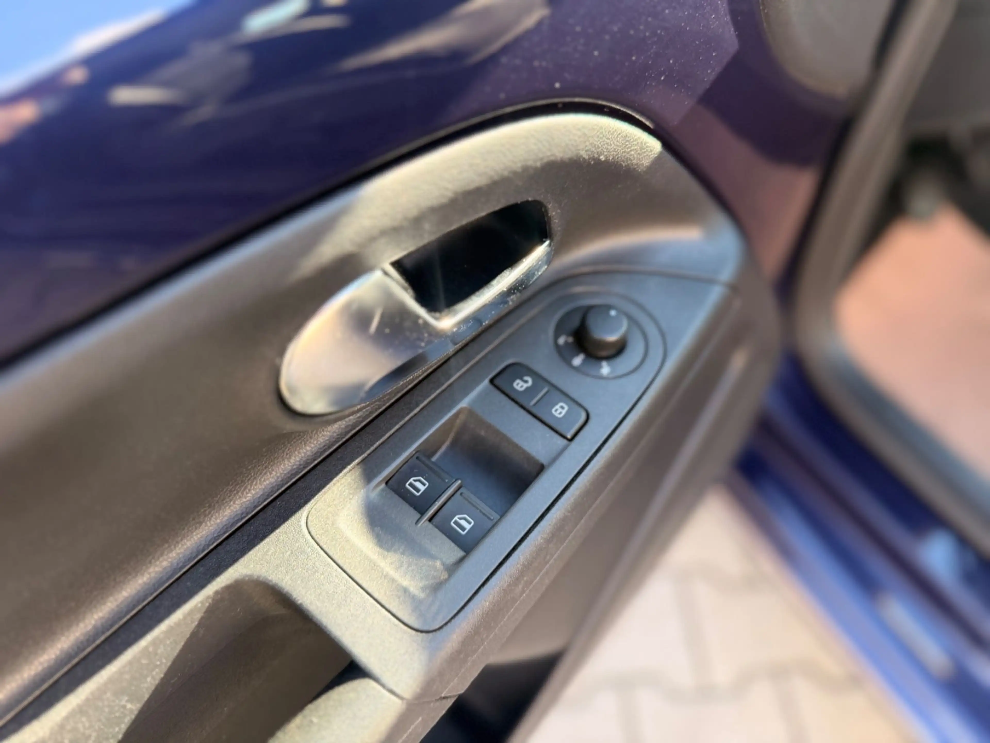 SEAT Mii Chic 1,0/2.Hd/Navi/Alcantara/Klima/PDC/ — photo 13