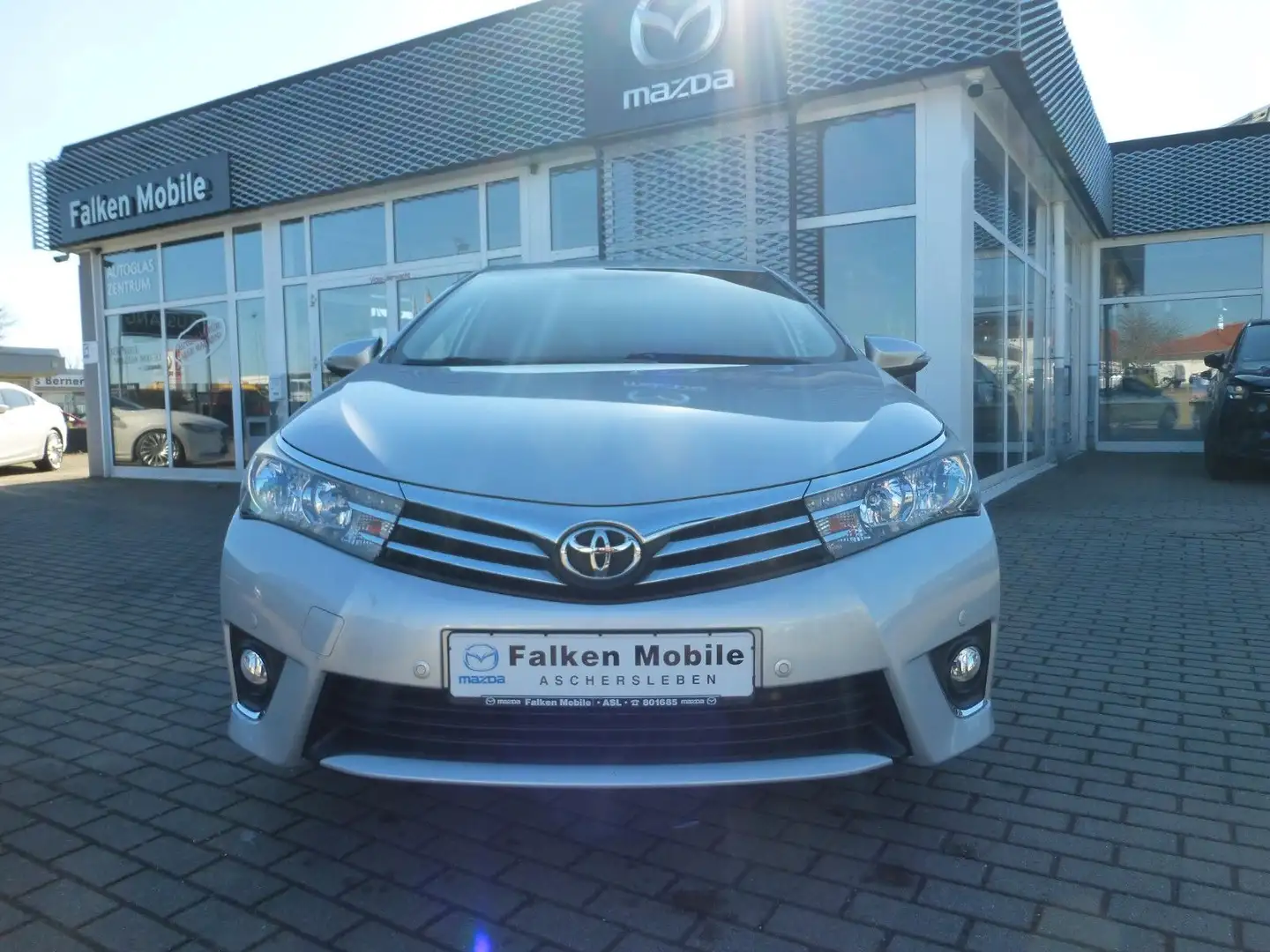 Toyota Corolla 1,6-l-Valvematic Edition Life Silber - 2