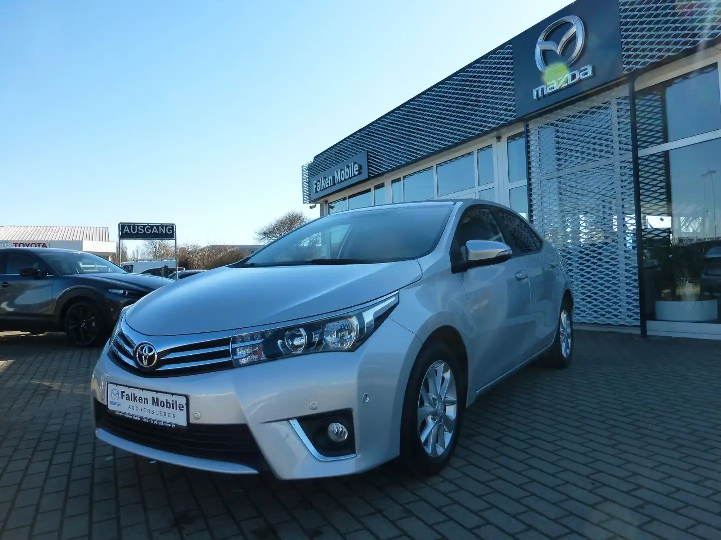 Toyota Corolla 1,6-l-Valvematic Edition Life Silber - 1