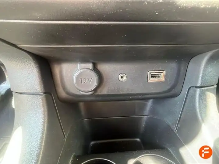 Citroën C3 1.2 PureTech Shine 2018, foto 21