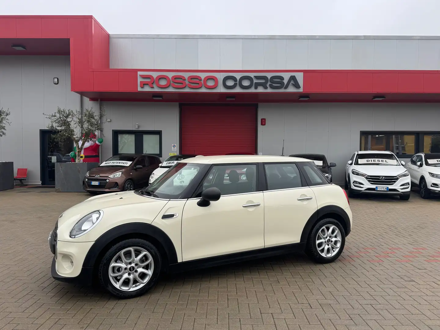 MINI One D 1.5 Business 5p UNIPRO NEOPAT Blanc - 1