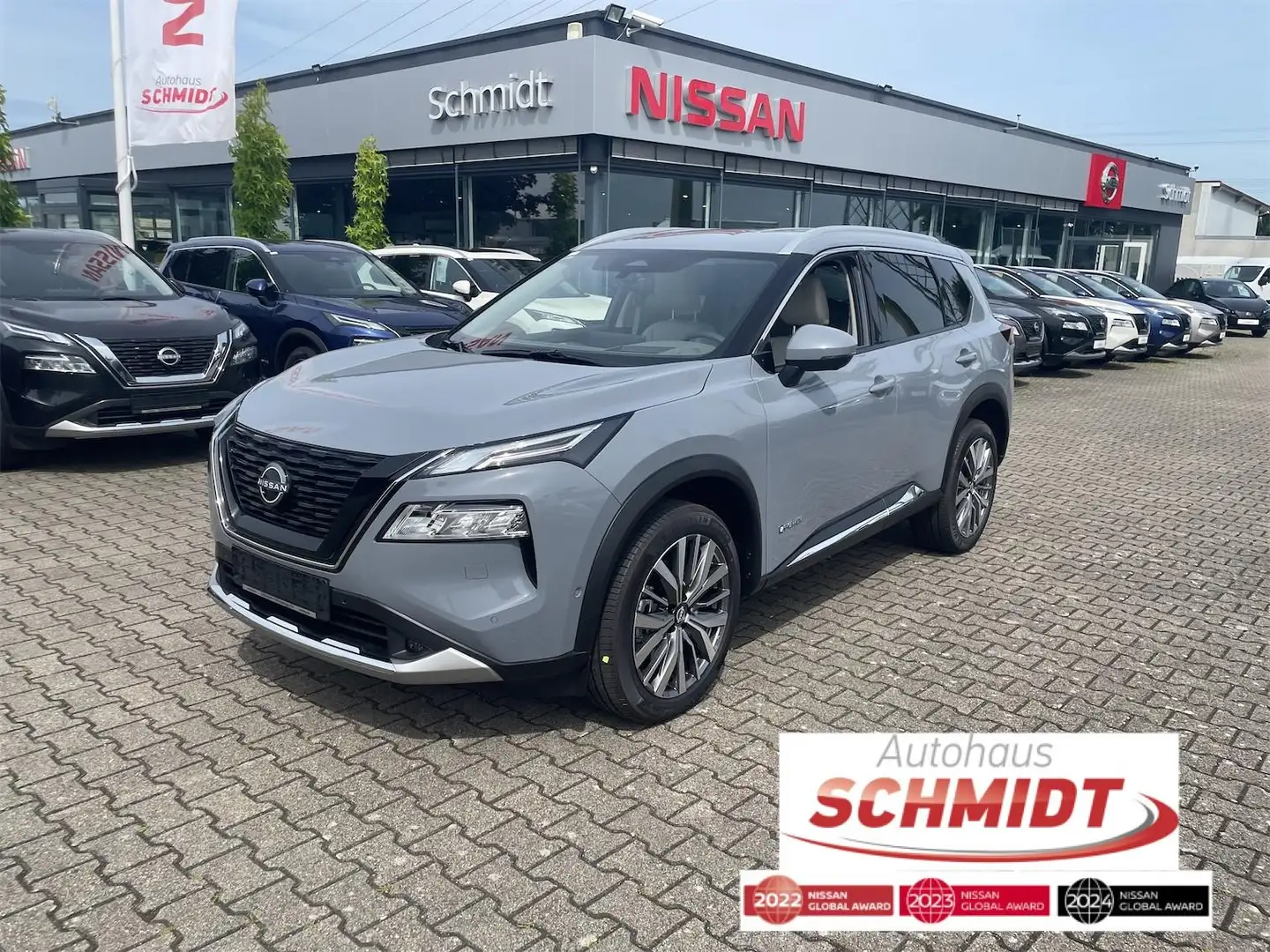 Nissan X-Trail 1.5 VC-T ePower e4ORCE 4x4 Tekna 20" Grau - 1