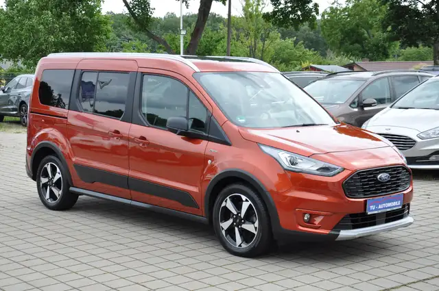 Ford Grand Tourneo Connect Active Aut. PANO-NAVI-AHK-XENON-KAM-1.HAND