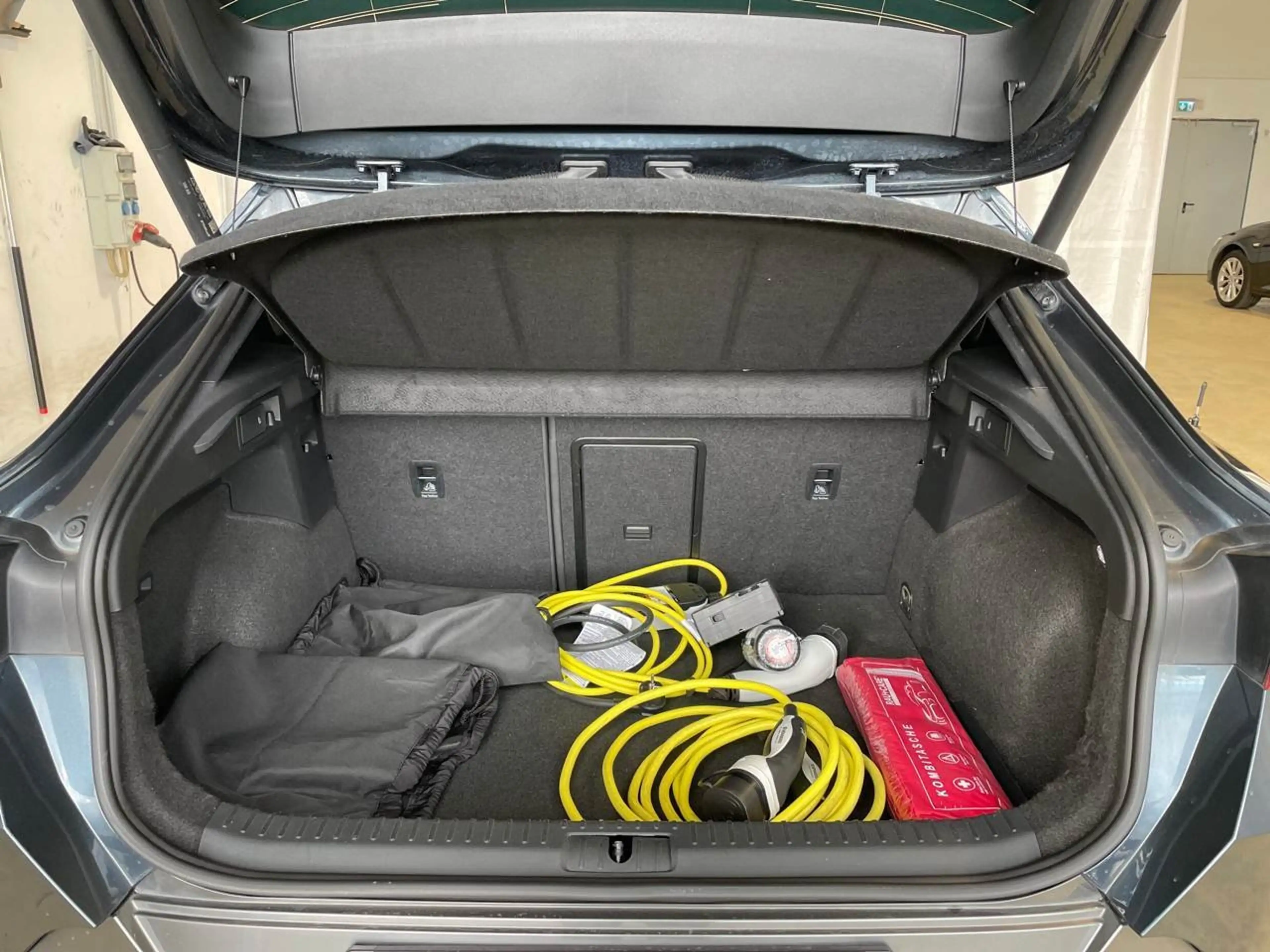 CUPRA Formentor VZ 1.4 e-HYBRID Matrix Virtual 360° AHK Pano — photo 13